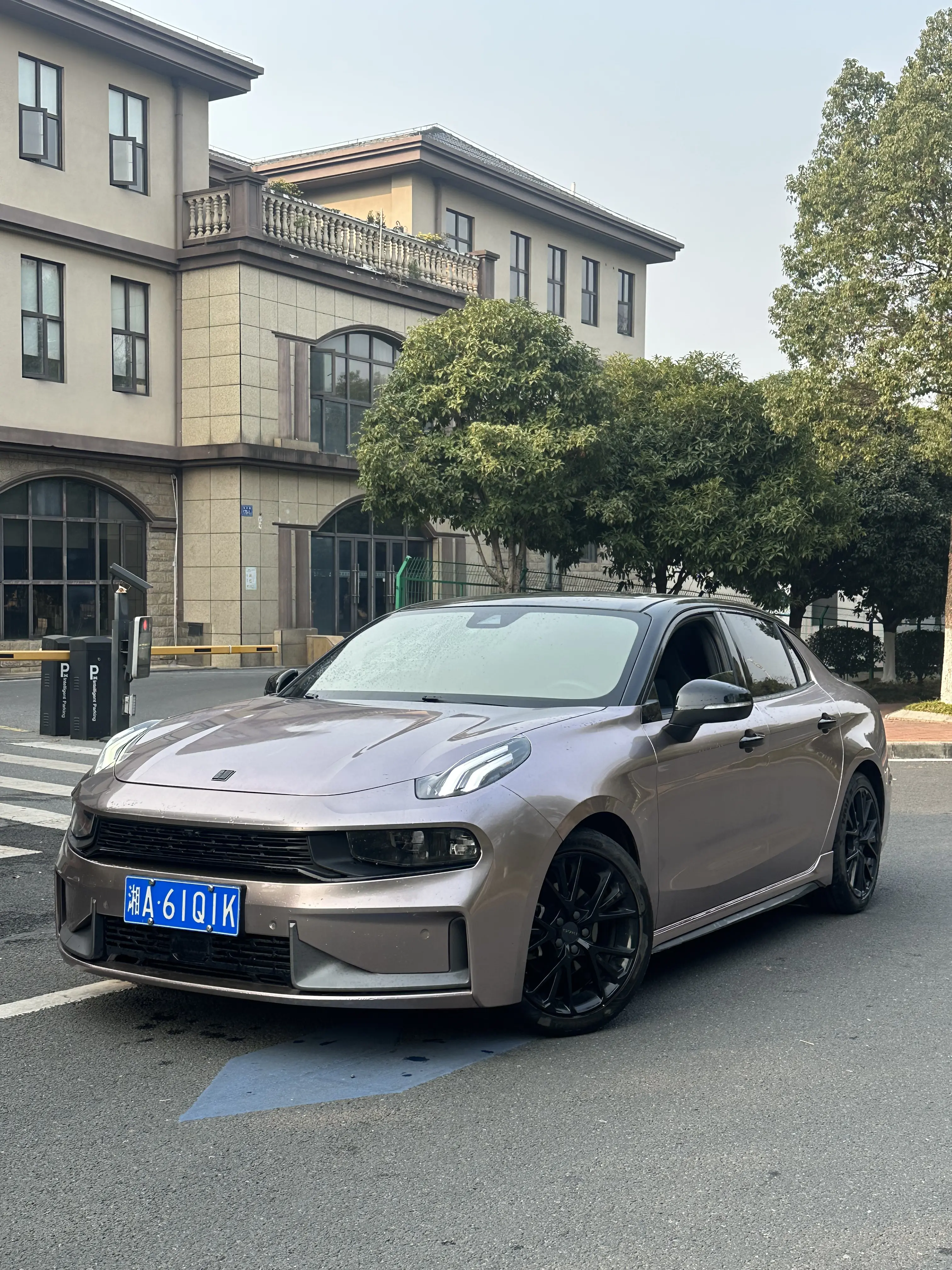 Lynk & Co 03