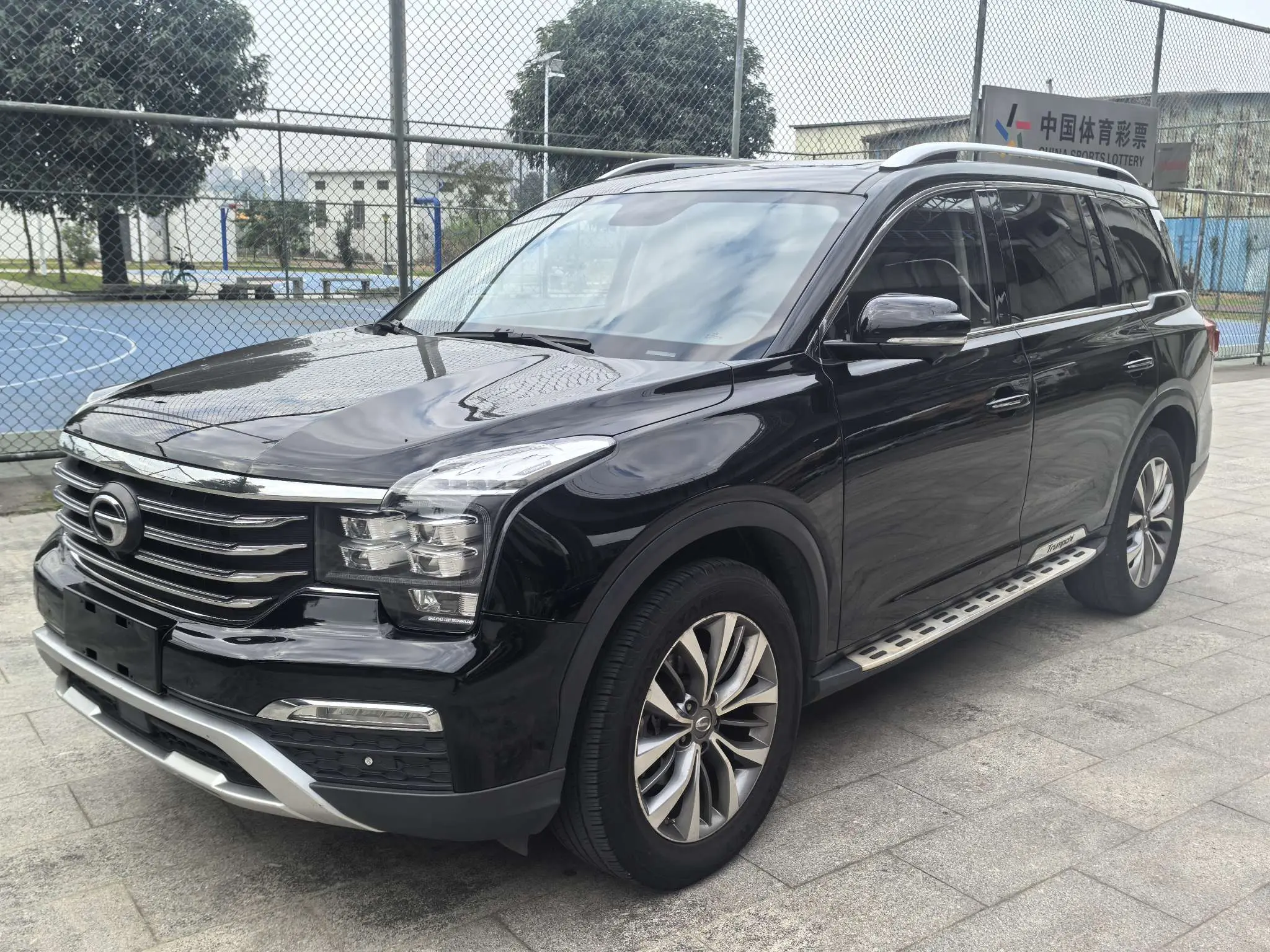 GAC Trumpchi GS8  из Китая