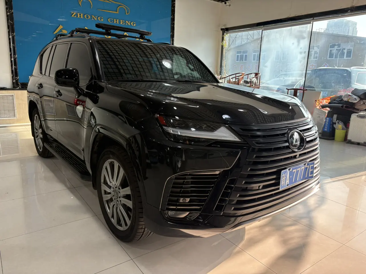 Lexus LX