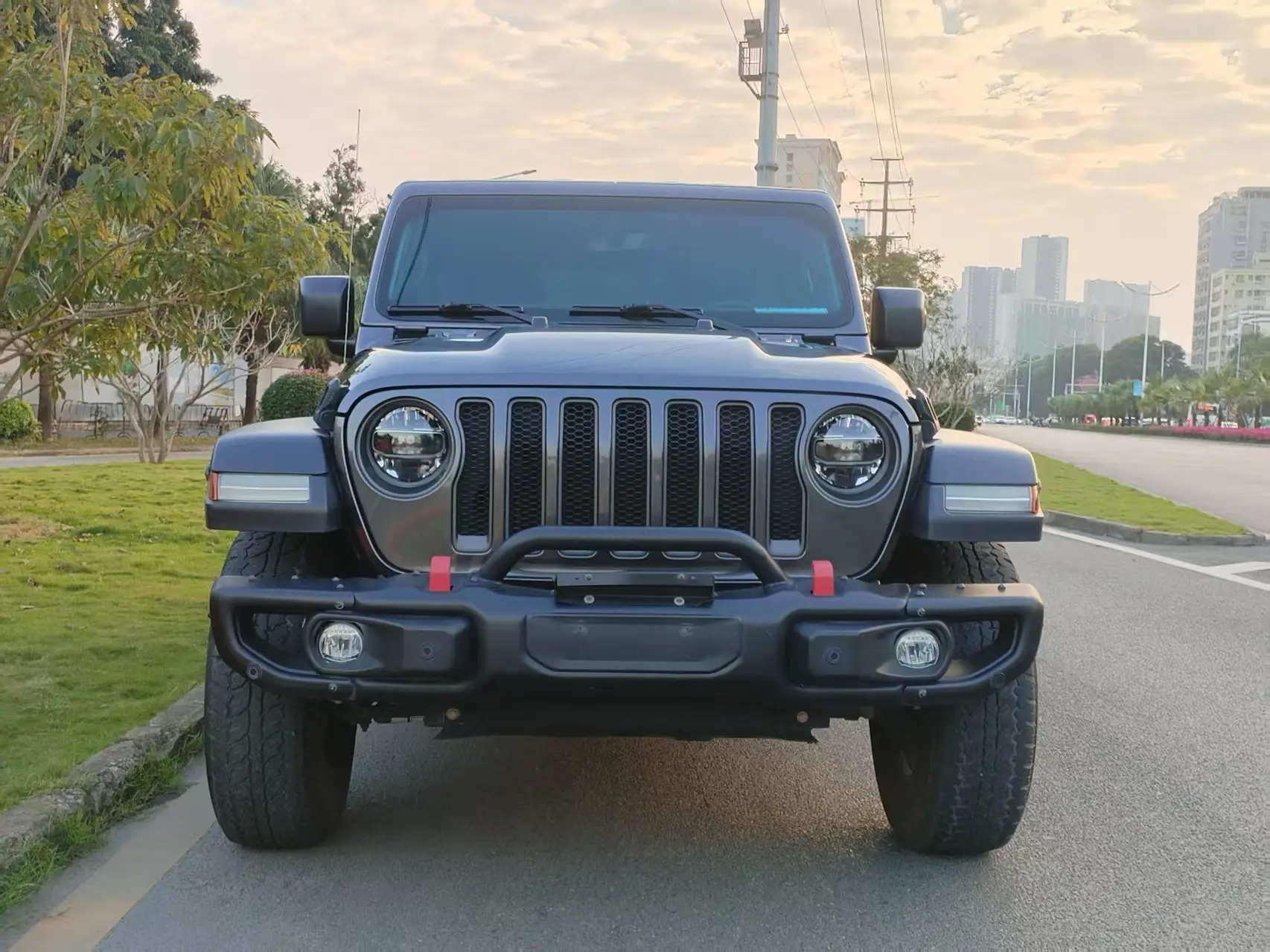 Jeep Wrangler  из Китая