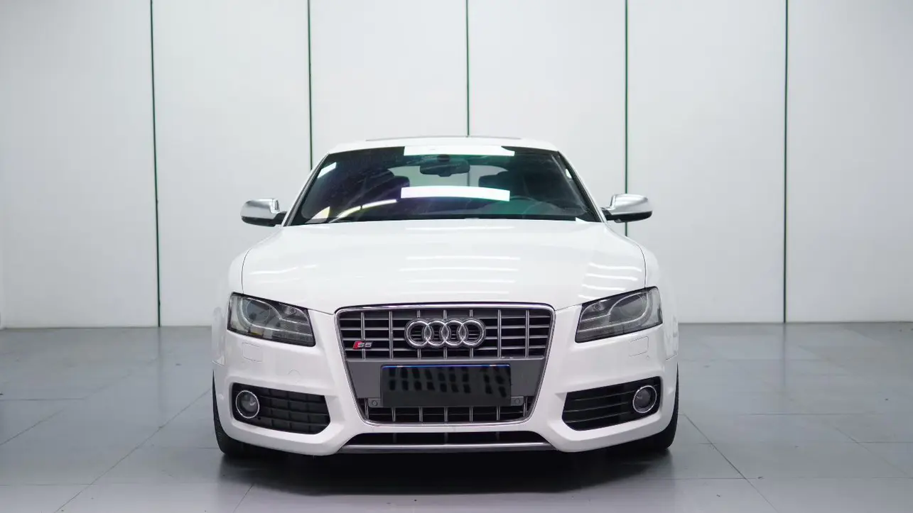 Audi S5  из Китая