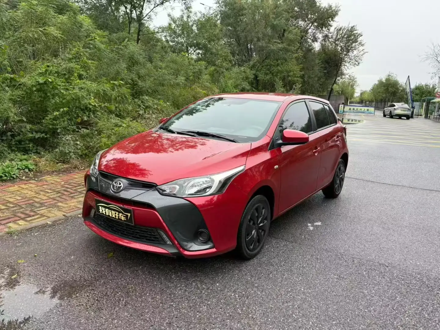 Toyota YARiS L Enjoy  из Китая