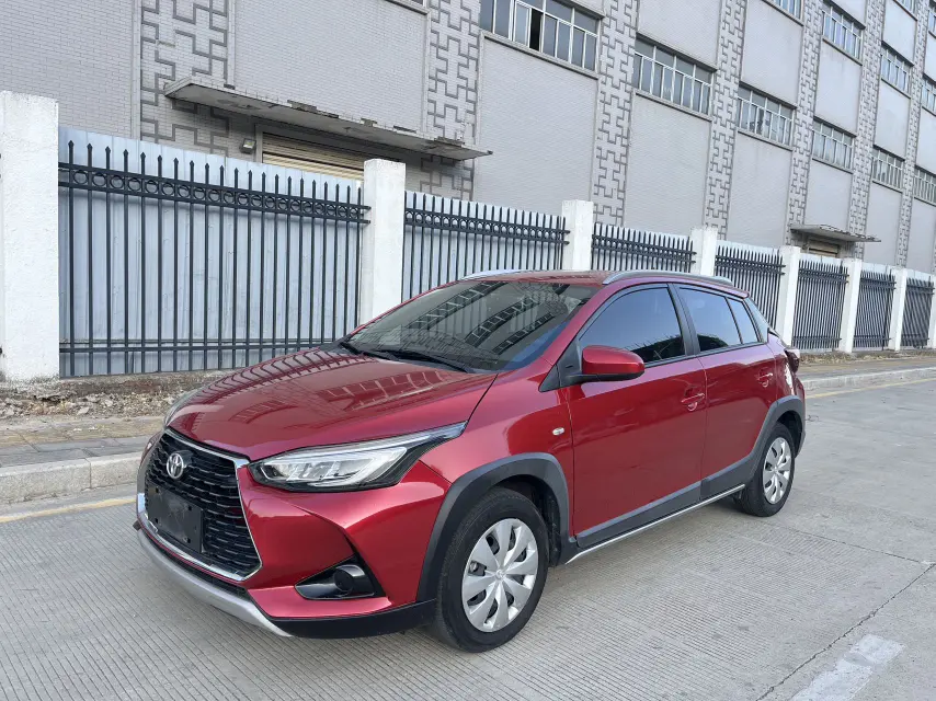 Toyota Yaris L  из Китая