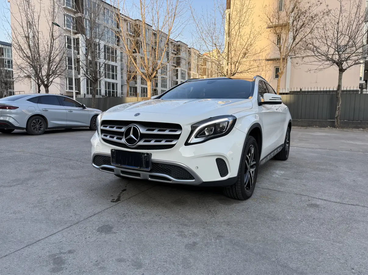 Mercedes-Benz GLA  из Китая