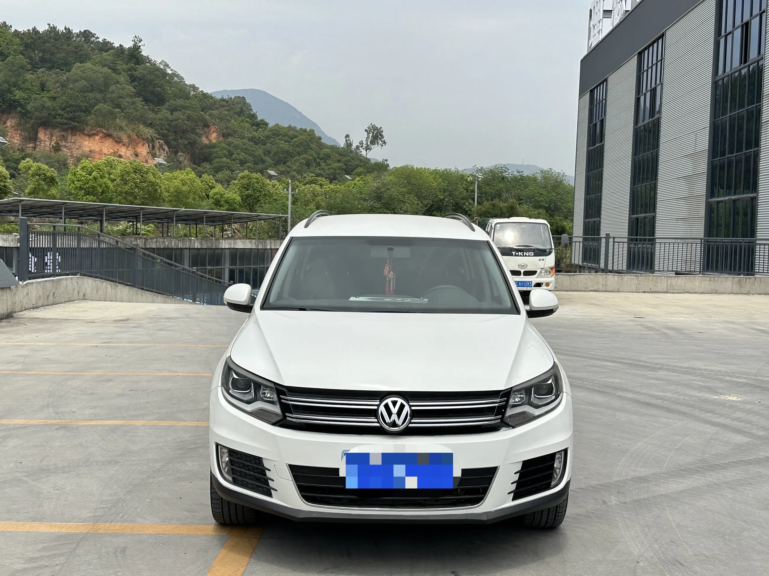 Volkswagen Tiguan  из Китая