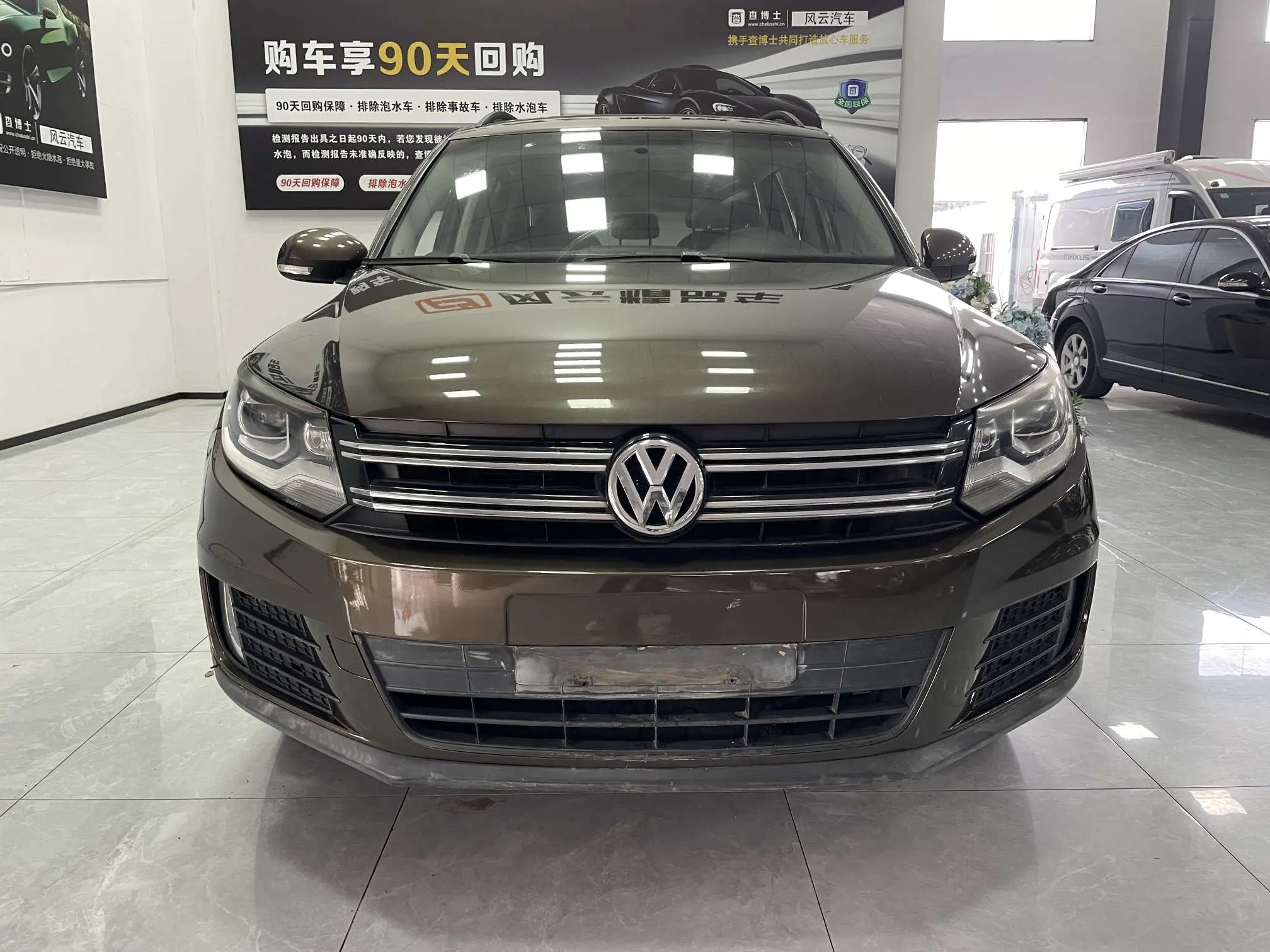 Volkswagen Tiguan  из Китая