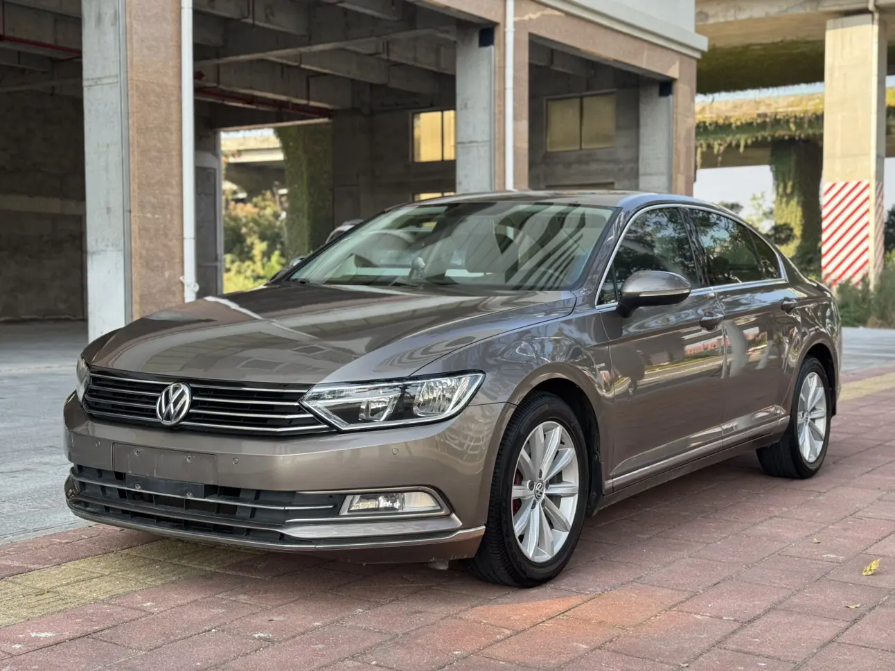 Volkswagen Magotan  из Китая