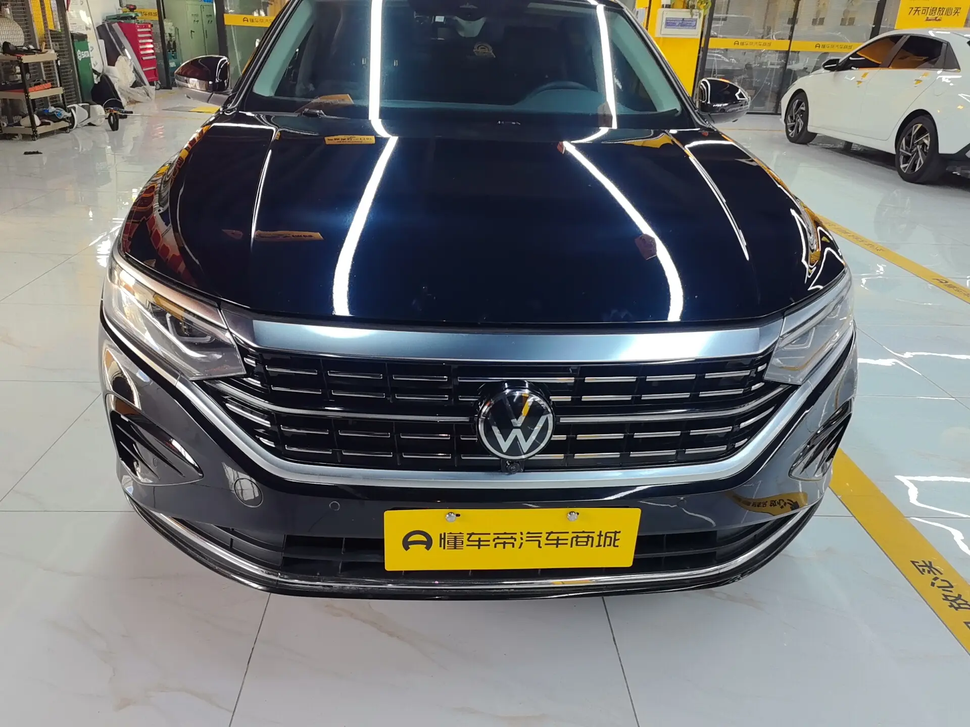 Volkswagen Passat  из Китая