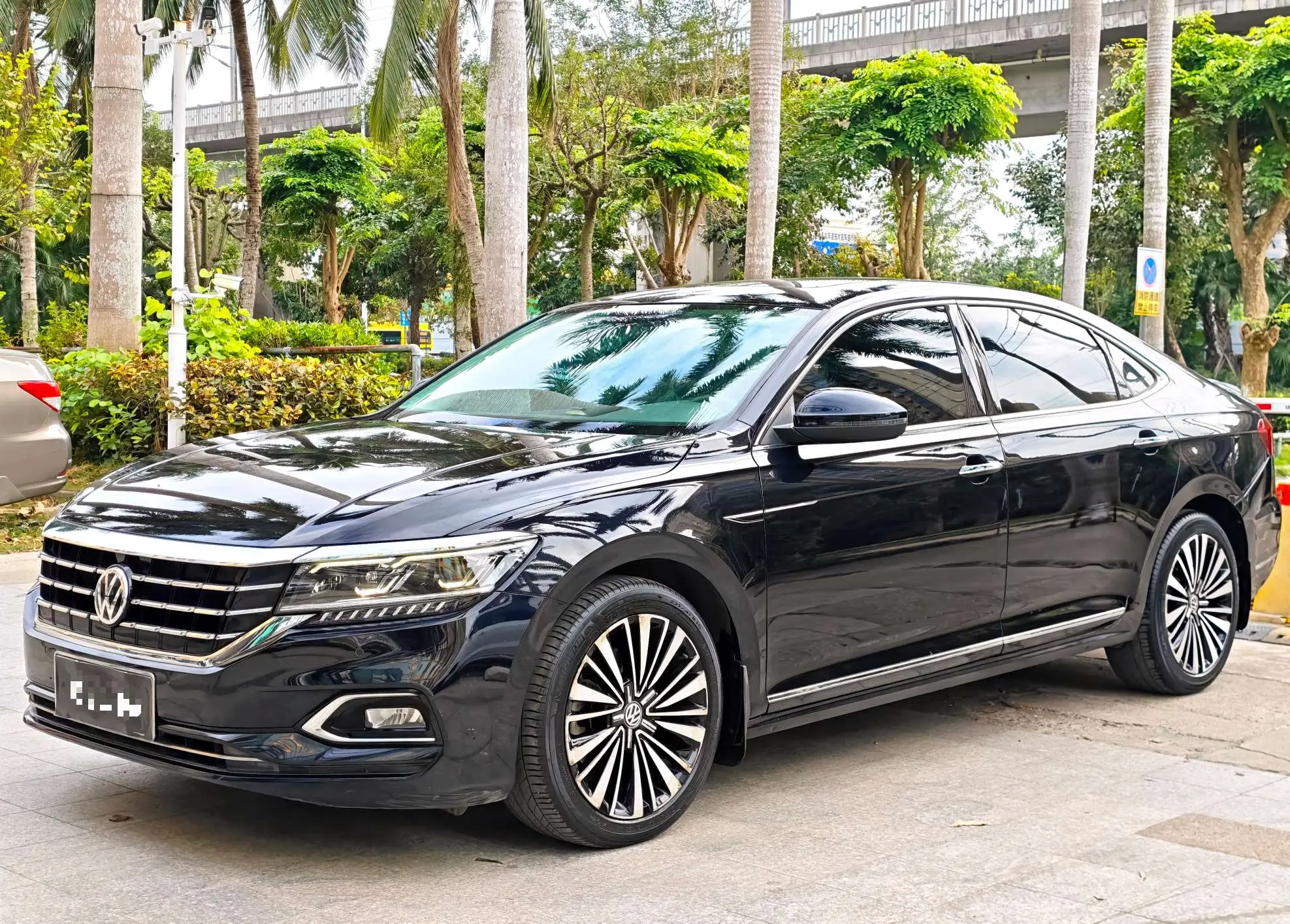 Volkswagen Passat  из Китая