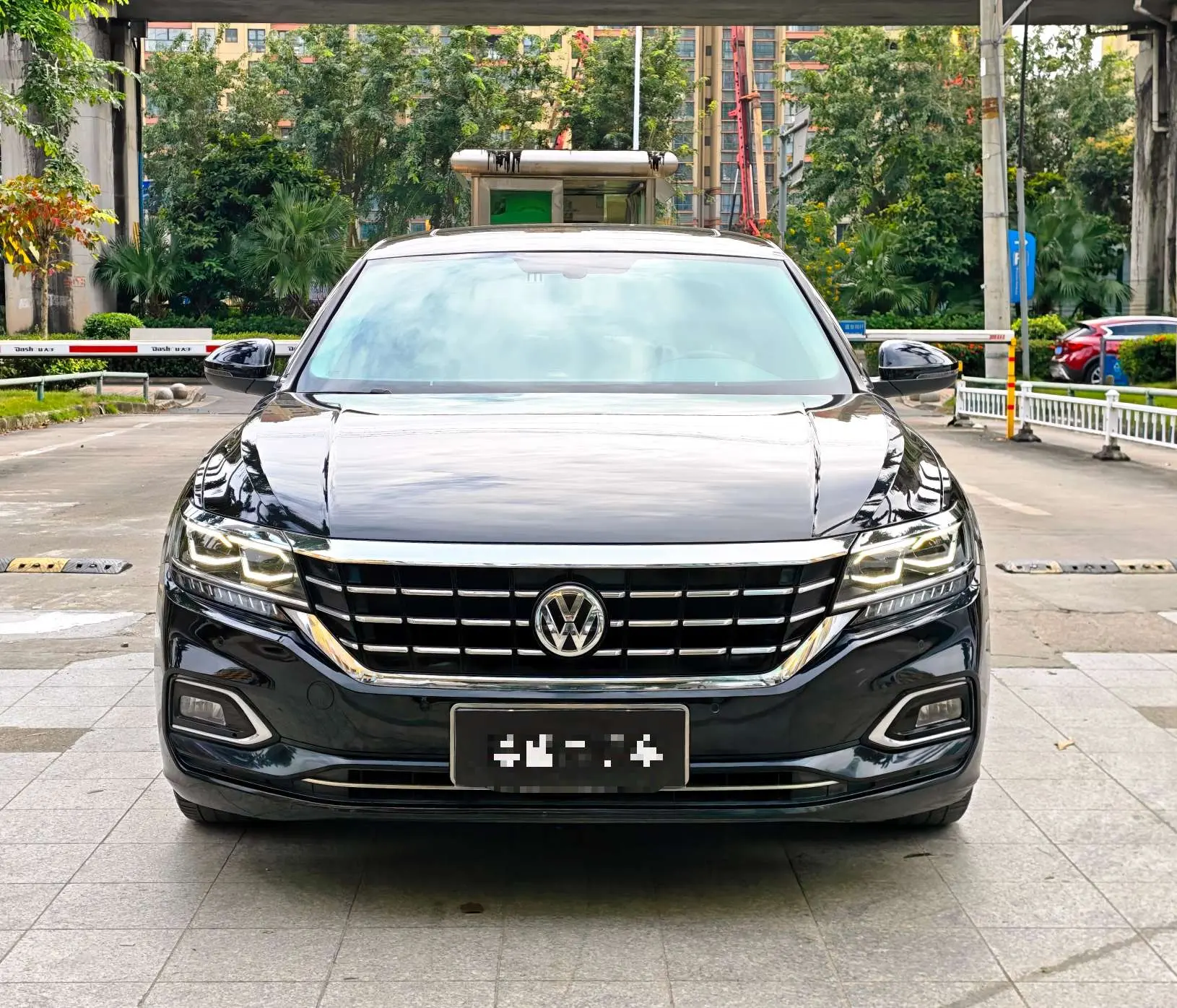 Volkswagen Passat  из Китая