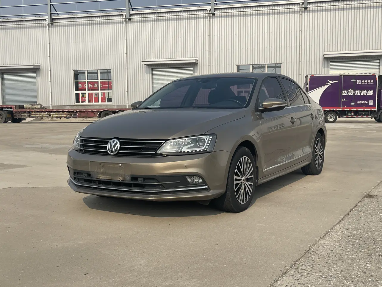 Volkswagen Sagitar  из Китая