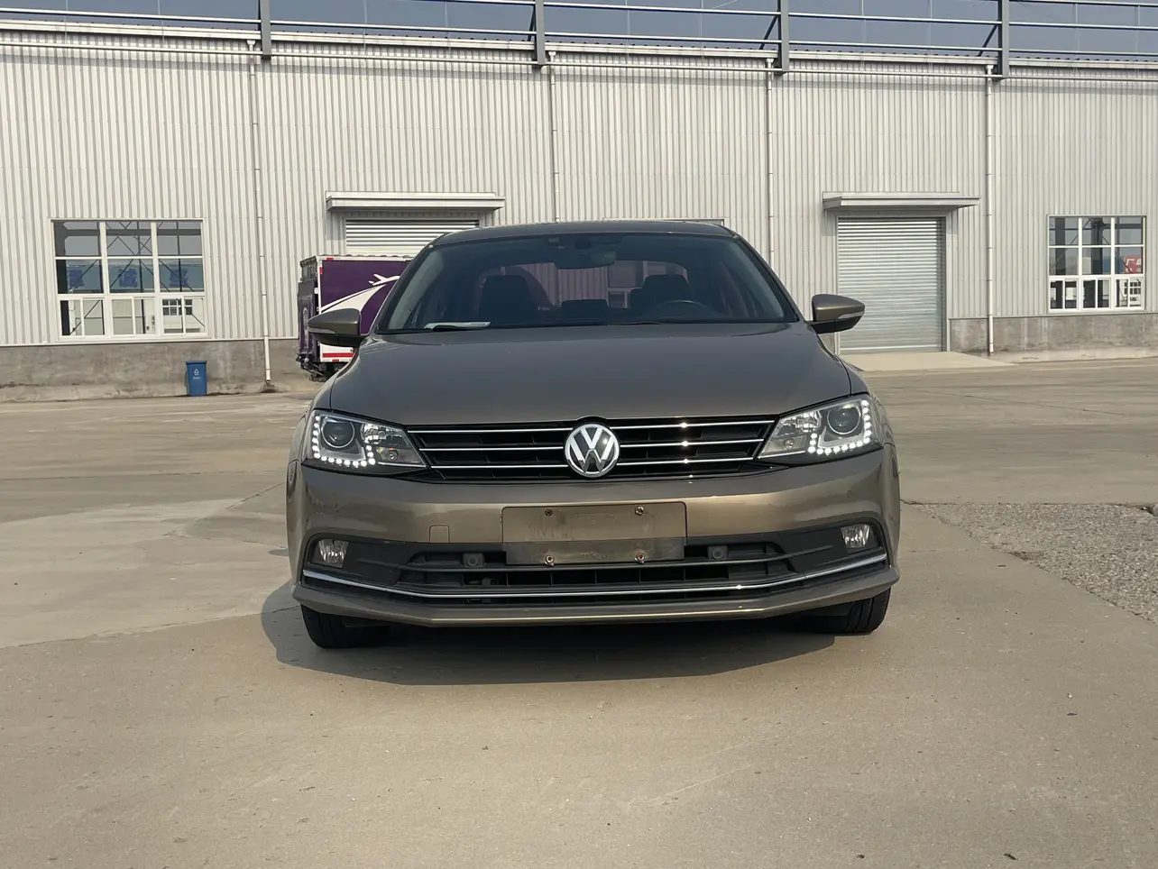 Volkswagen Sagitar  из Китая