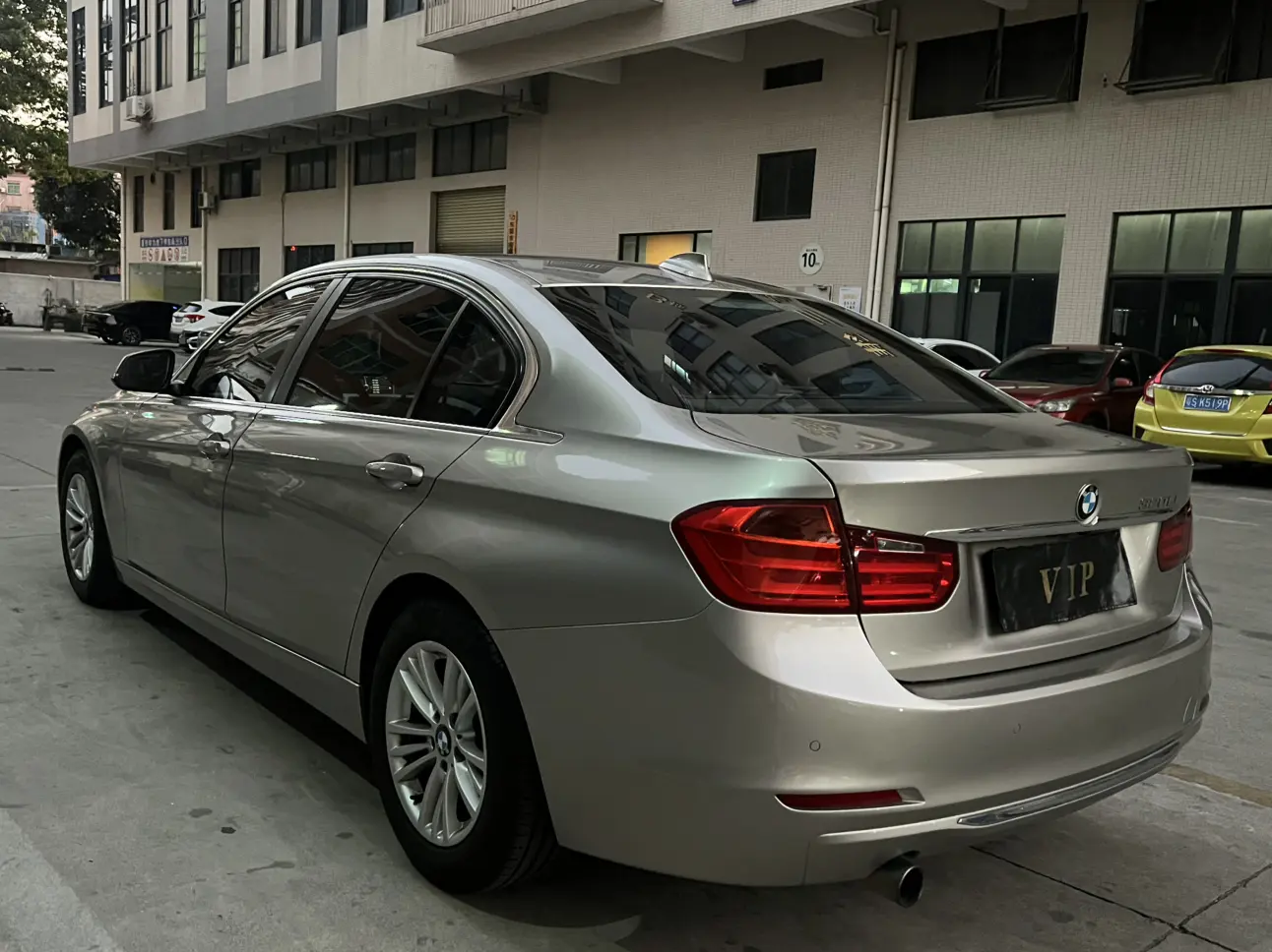 BMW 3 Series  из Китая