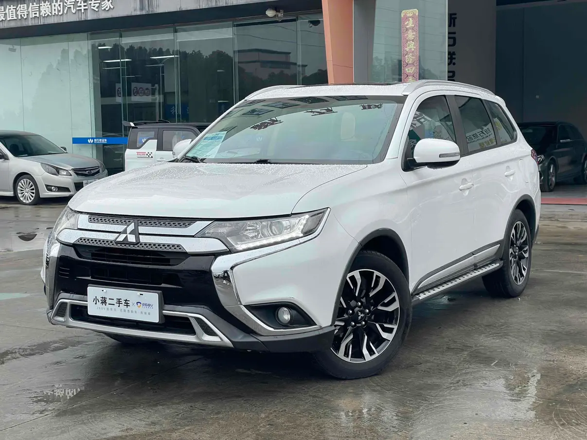 Mitsubishi Outlander  из Китая