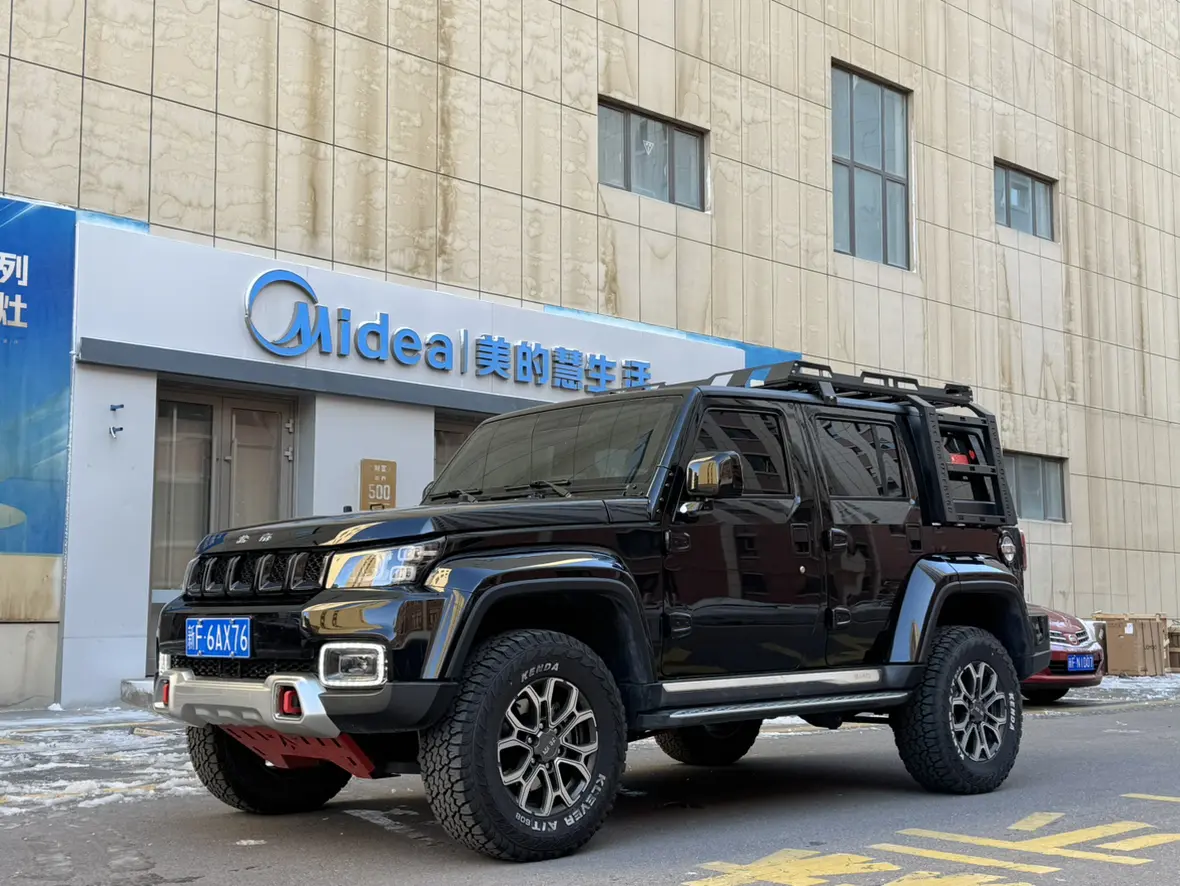 BAIC Beijing Off-road BJ40  из Китая
