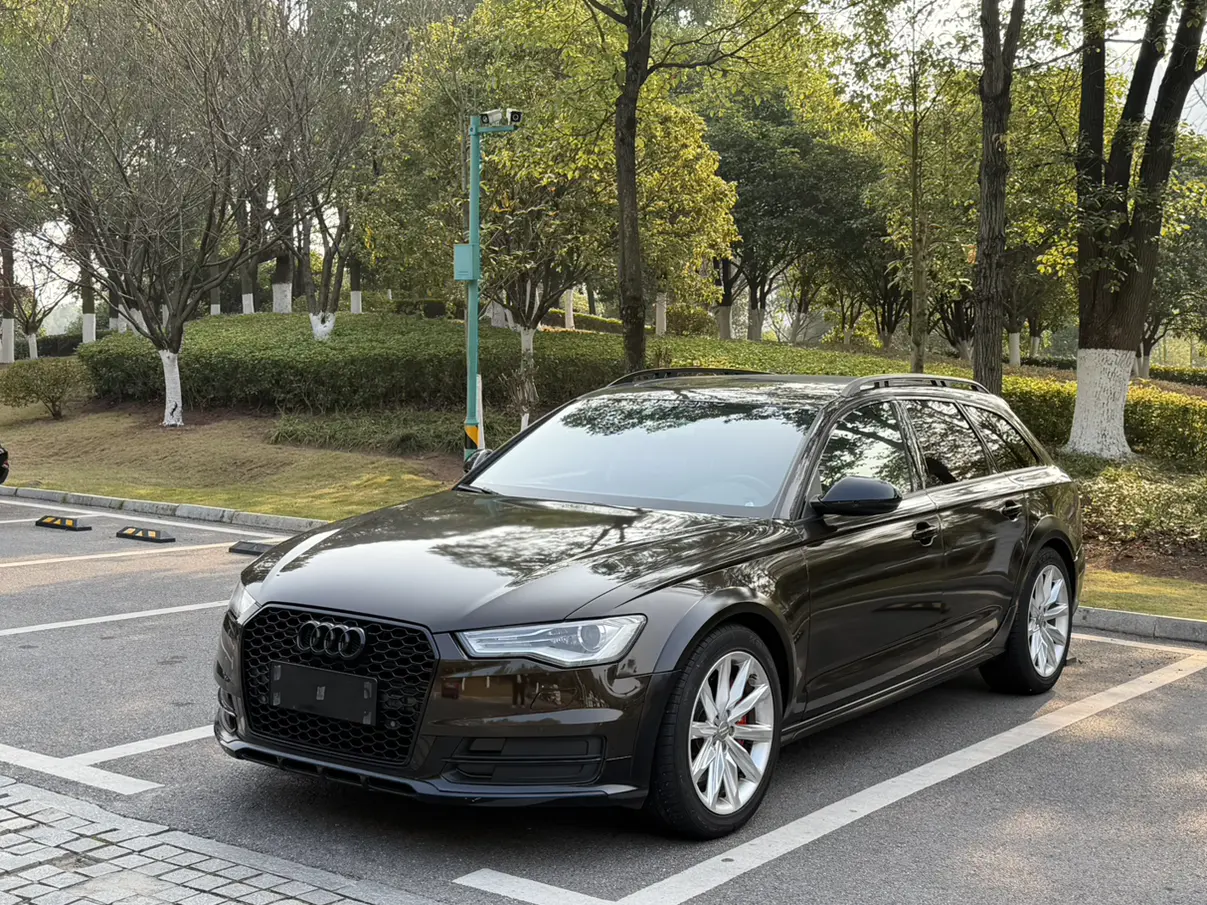 Audi A6  из Китая
