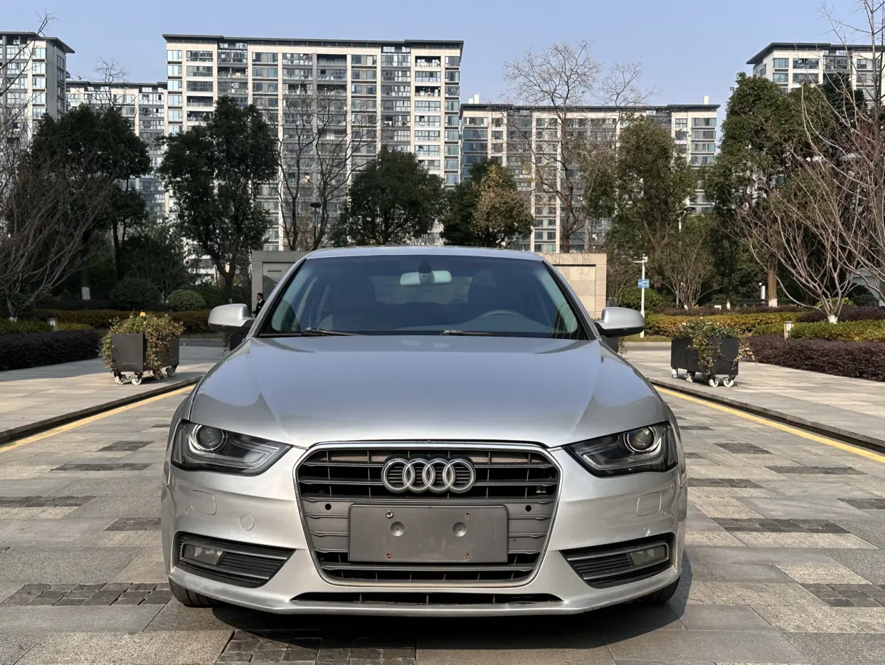 Audi A4L  из Китая