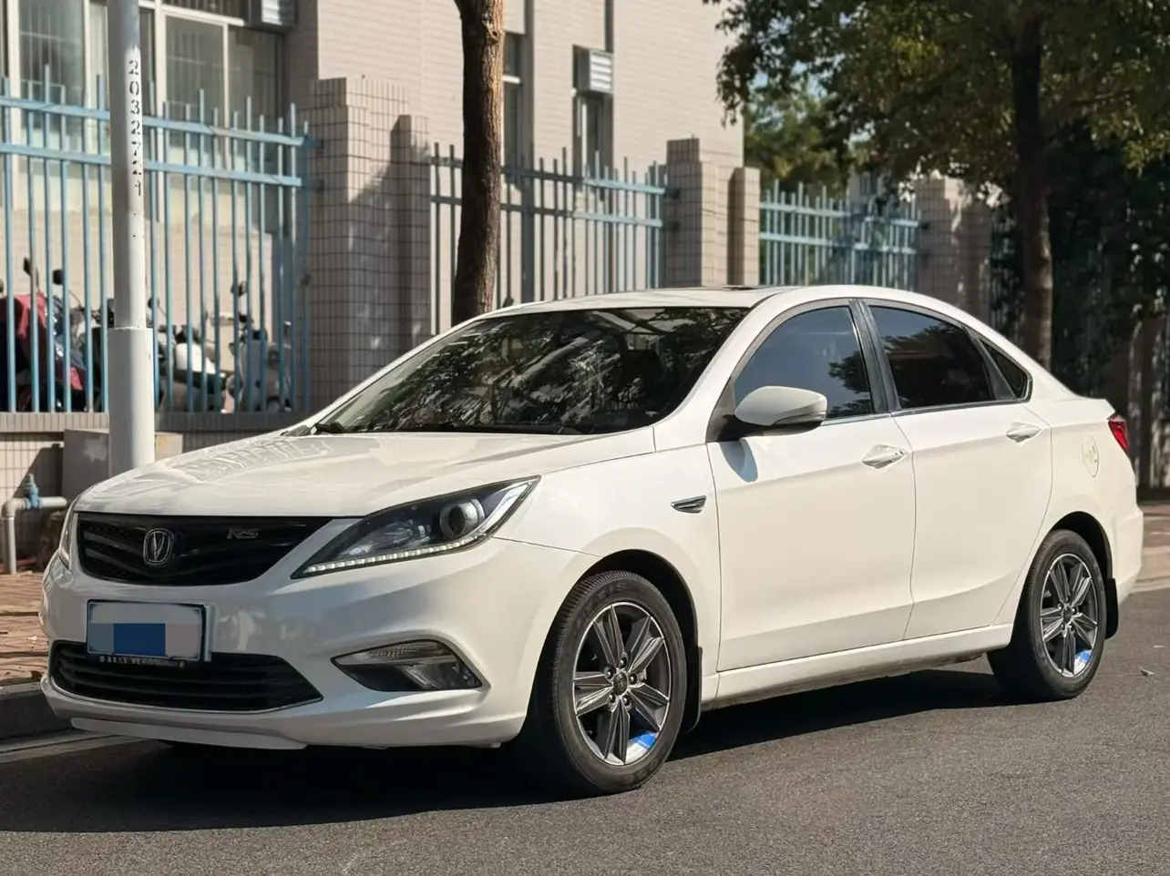 Changan Escape  из Китая