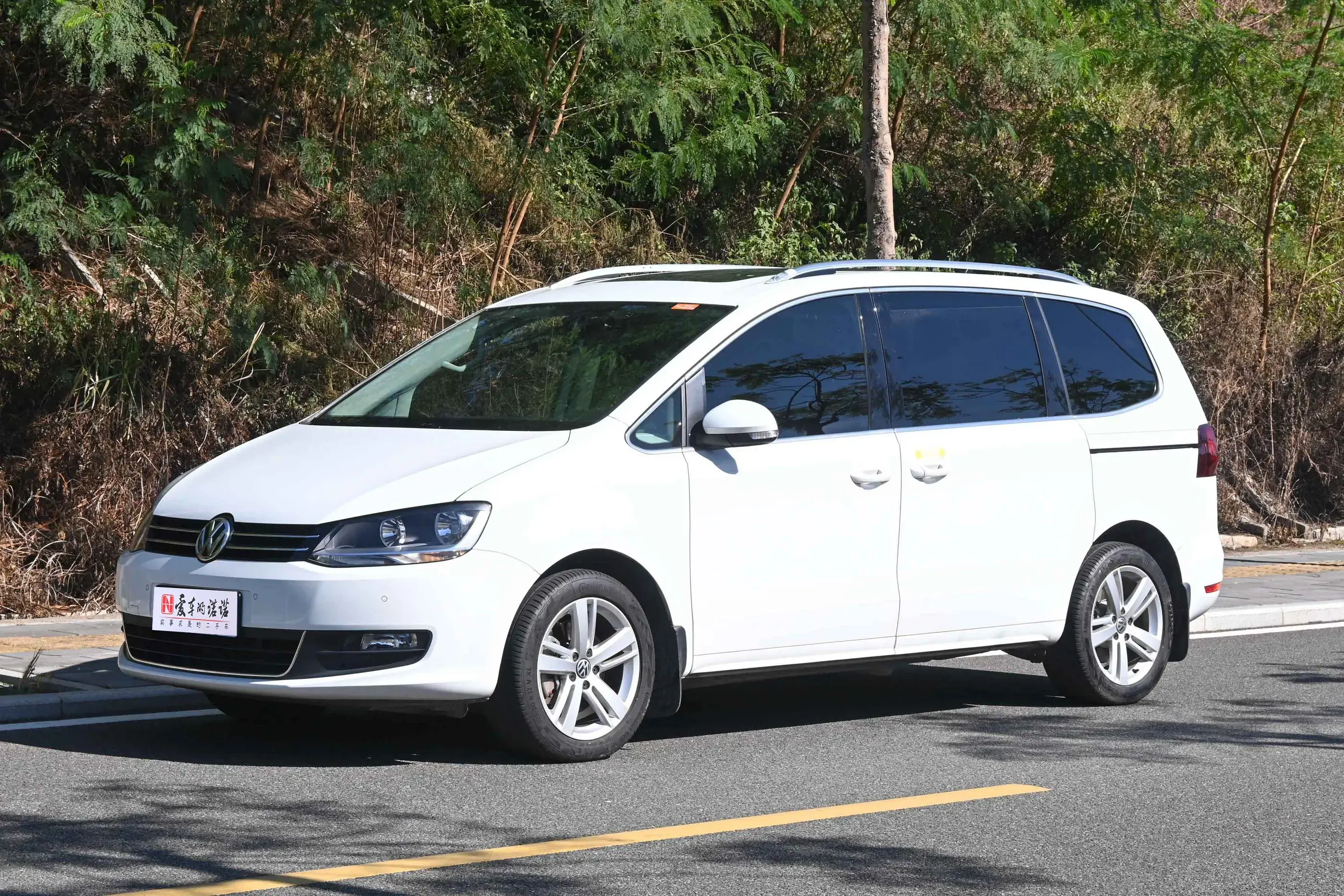 Volkswagen Sharon  из Китая