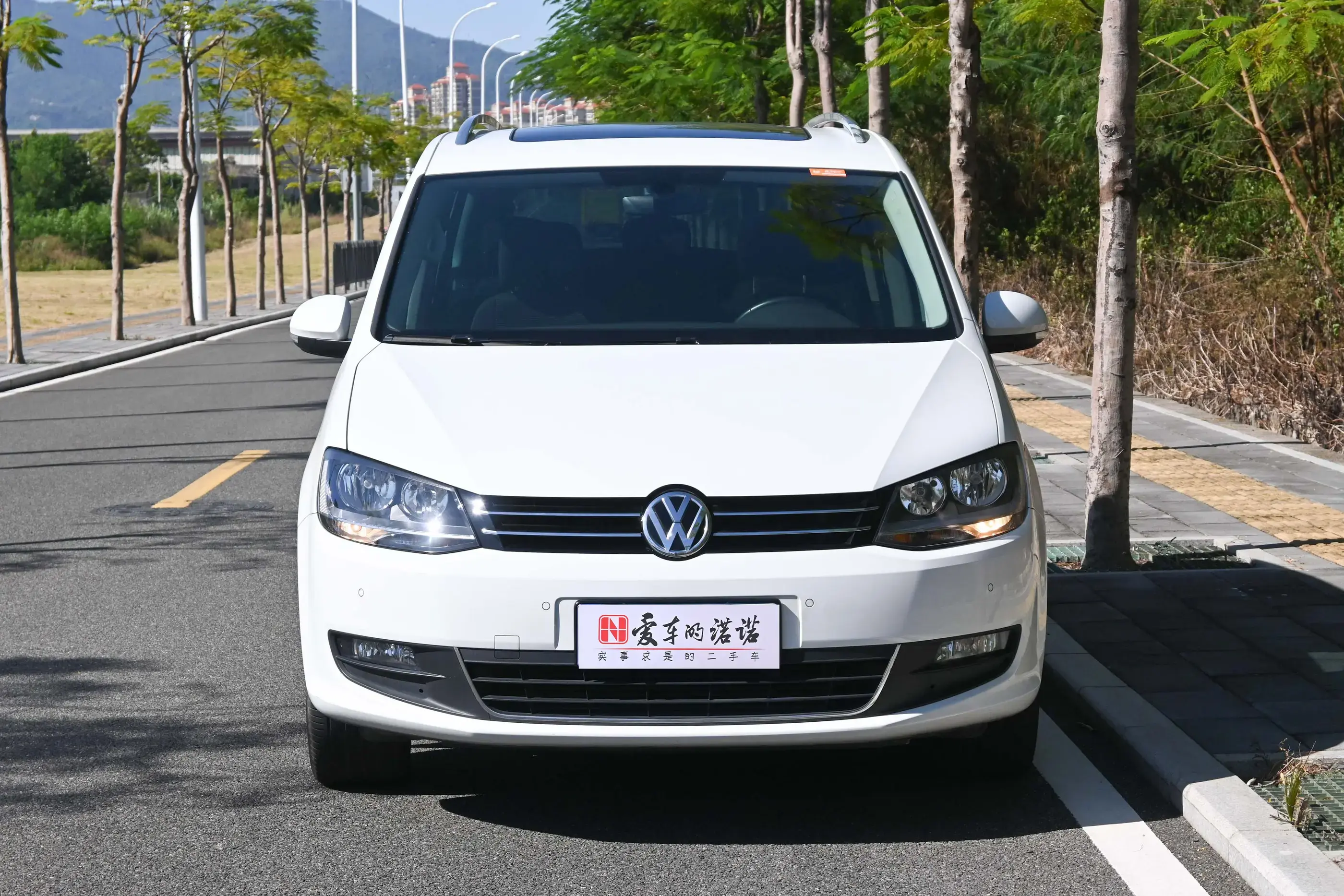 Volkswagen Sharon  из Китая