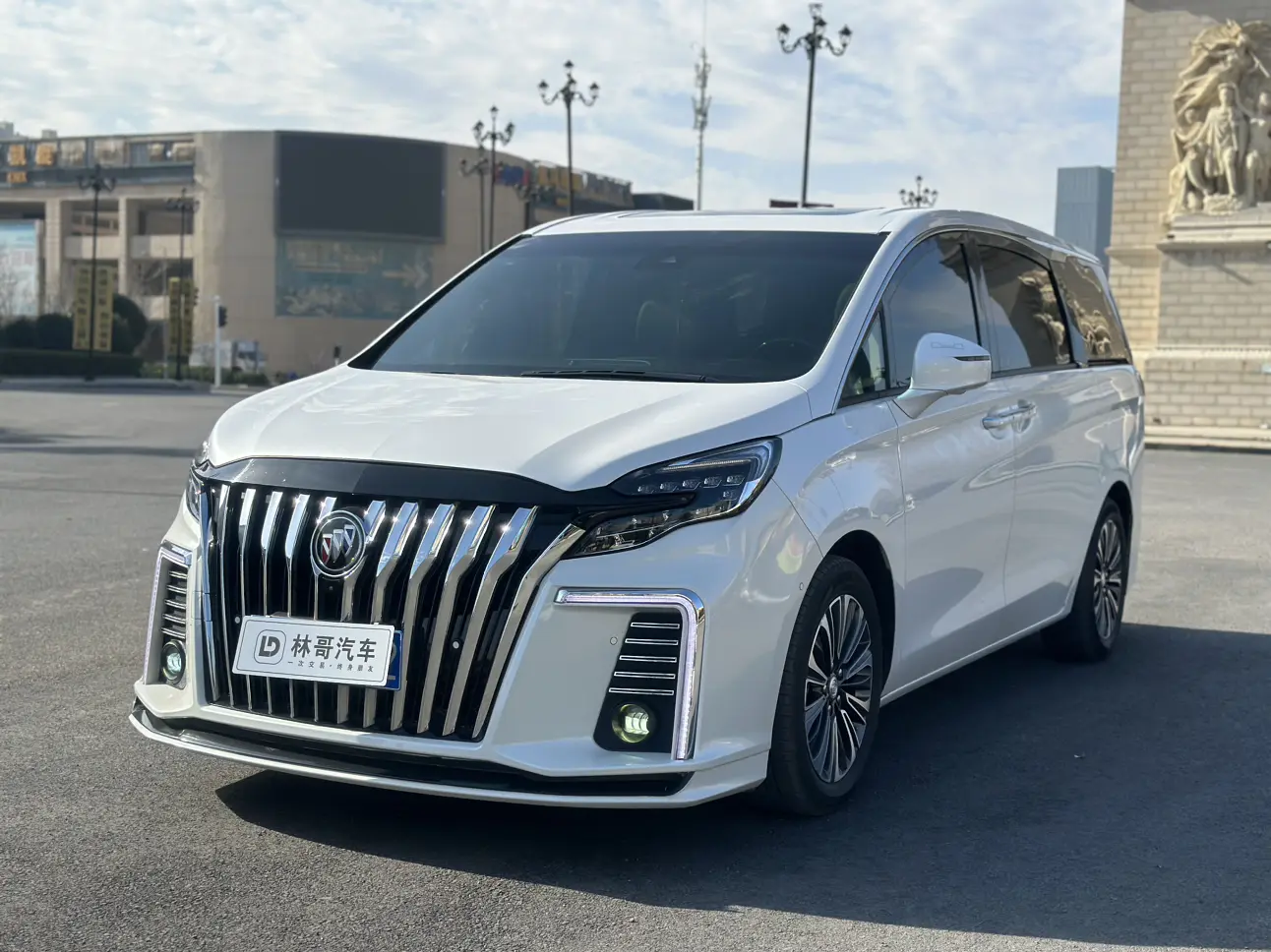 Buick GL8  из Китая