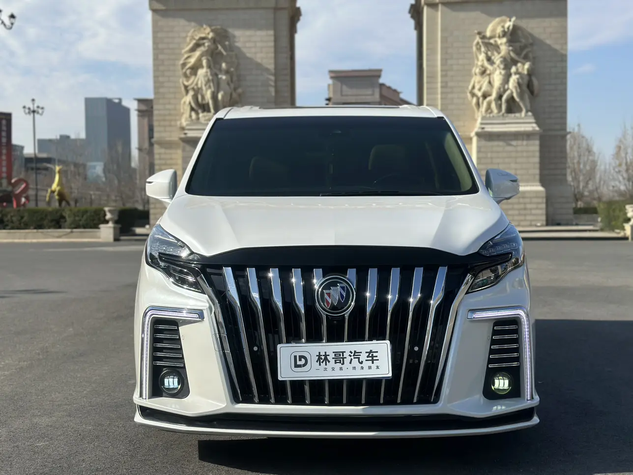 Buick GL8  из Китая