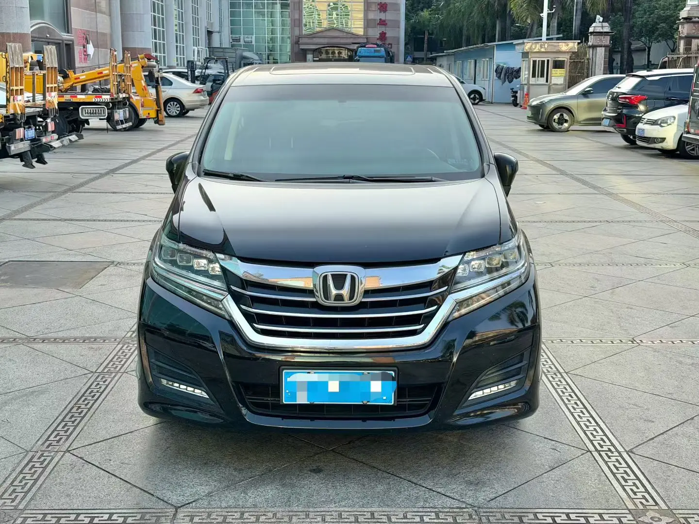 Honda Elysion (Alison)  из Китая