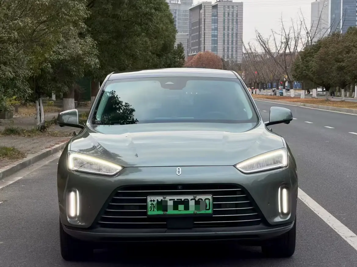 AITO M5 (Wenjie M5)  из Китая