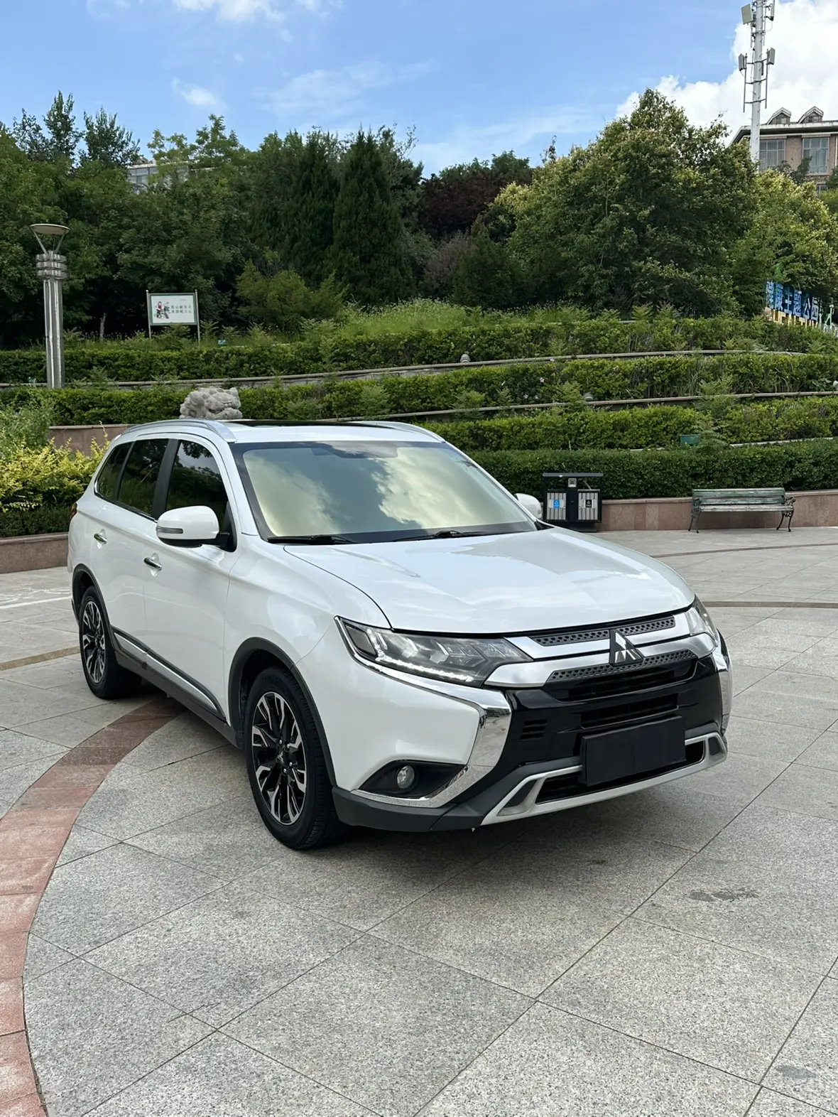 Mitsubishi Outlander  из Китая
