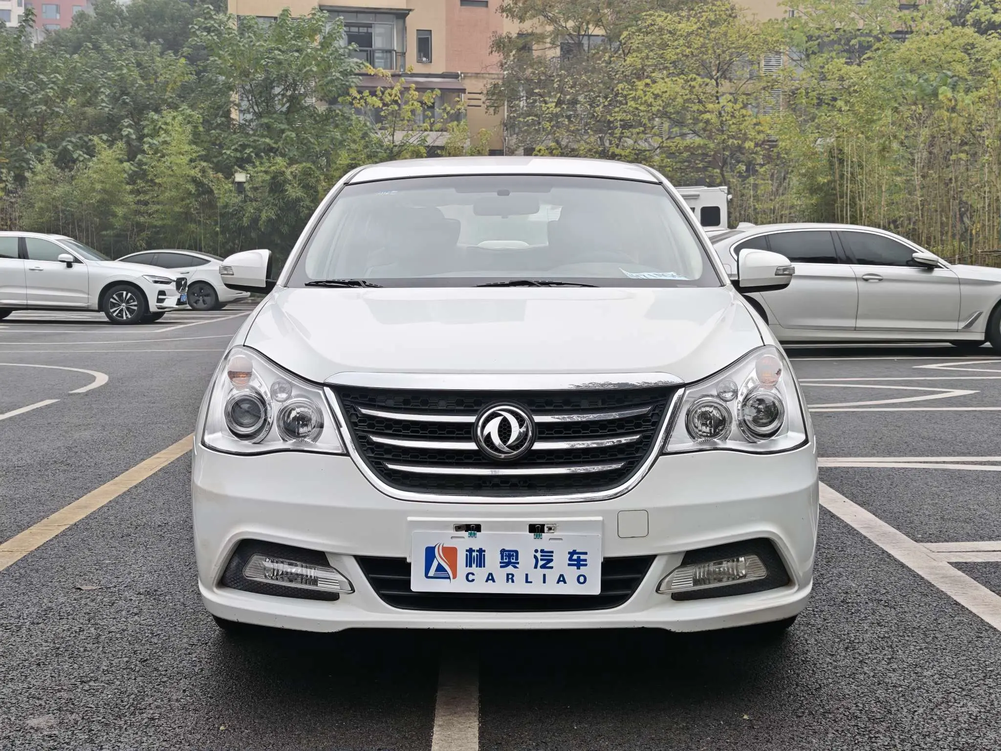 Dongfeng Fengshen A60  из Китая