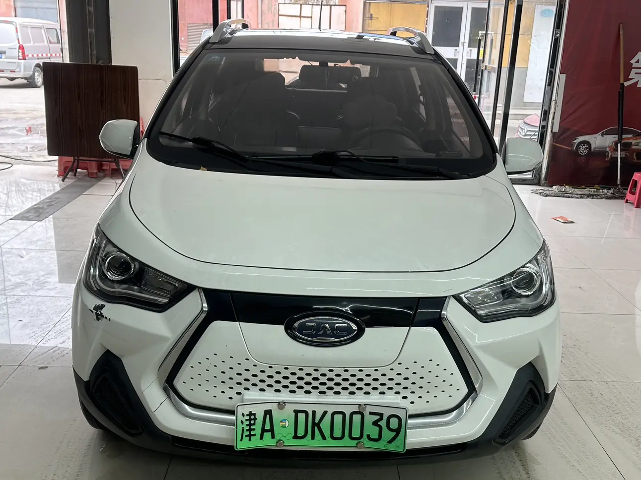 Jiangxi JAC iEV6E  из Китая