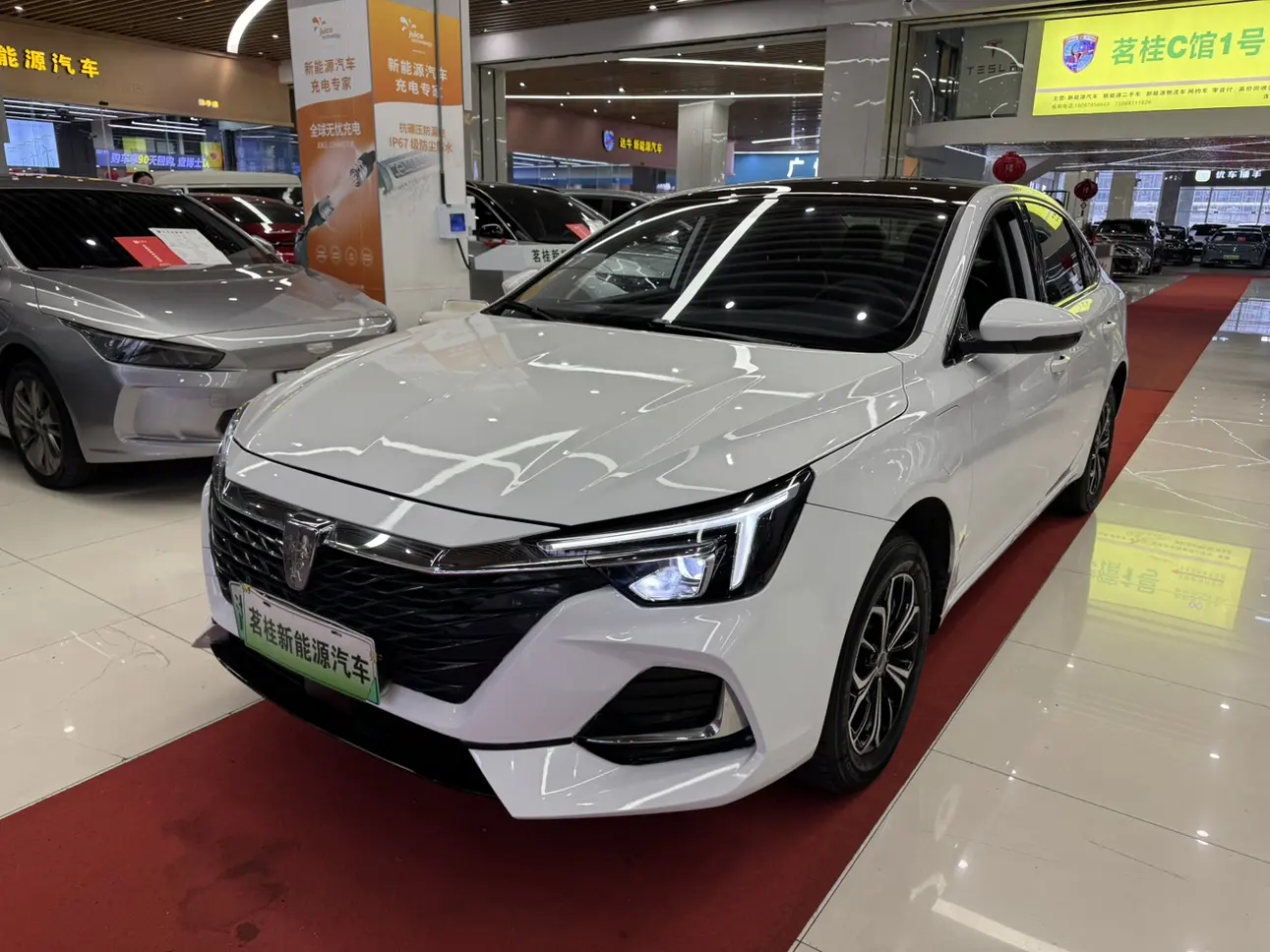 Roewe i6 MAX EV  из Китая