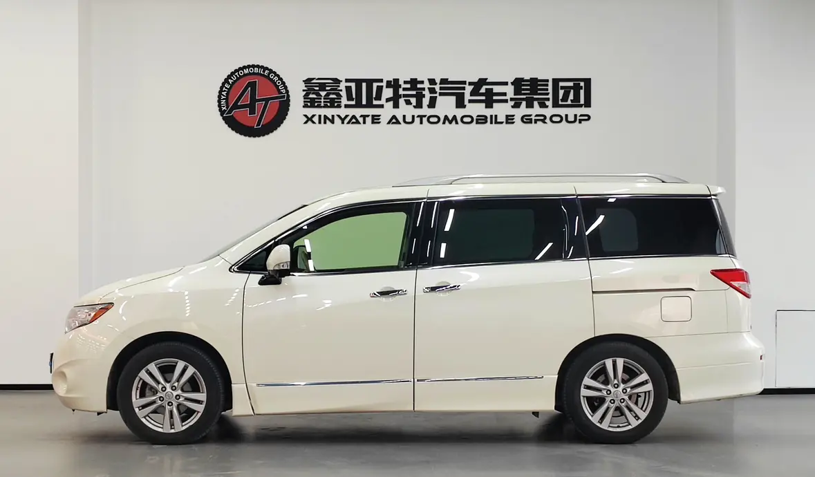 Nissan Nobleman  из Китая