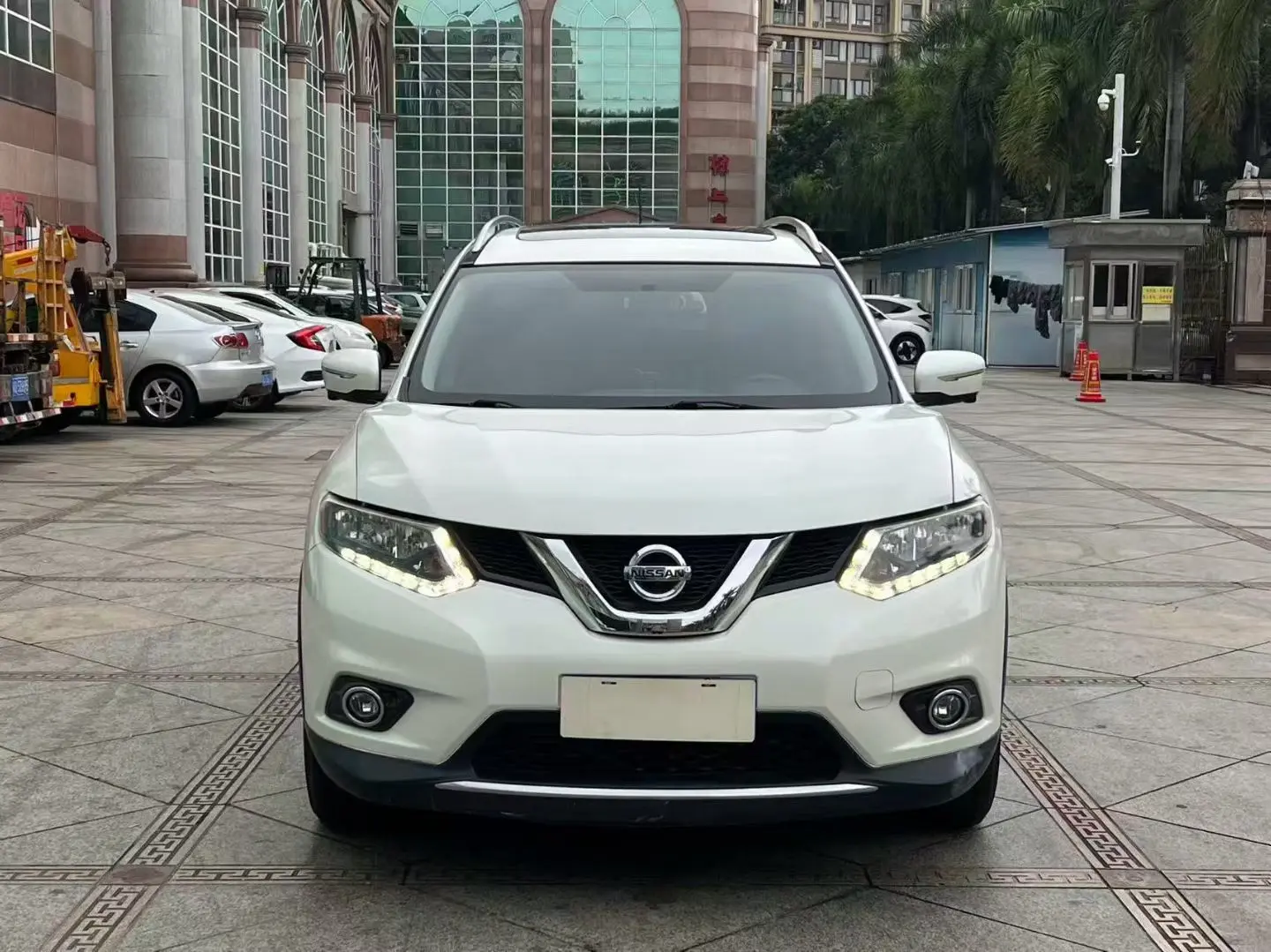 Nissan X-Trail (Qijun)  из Китая