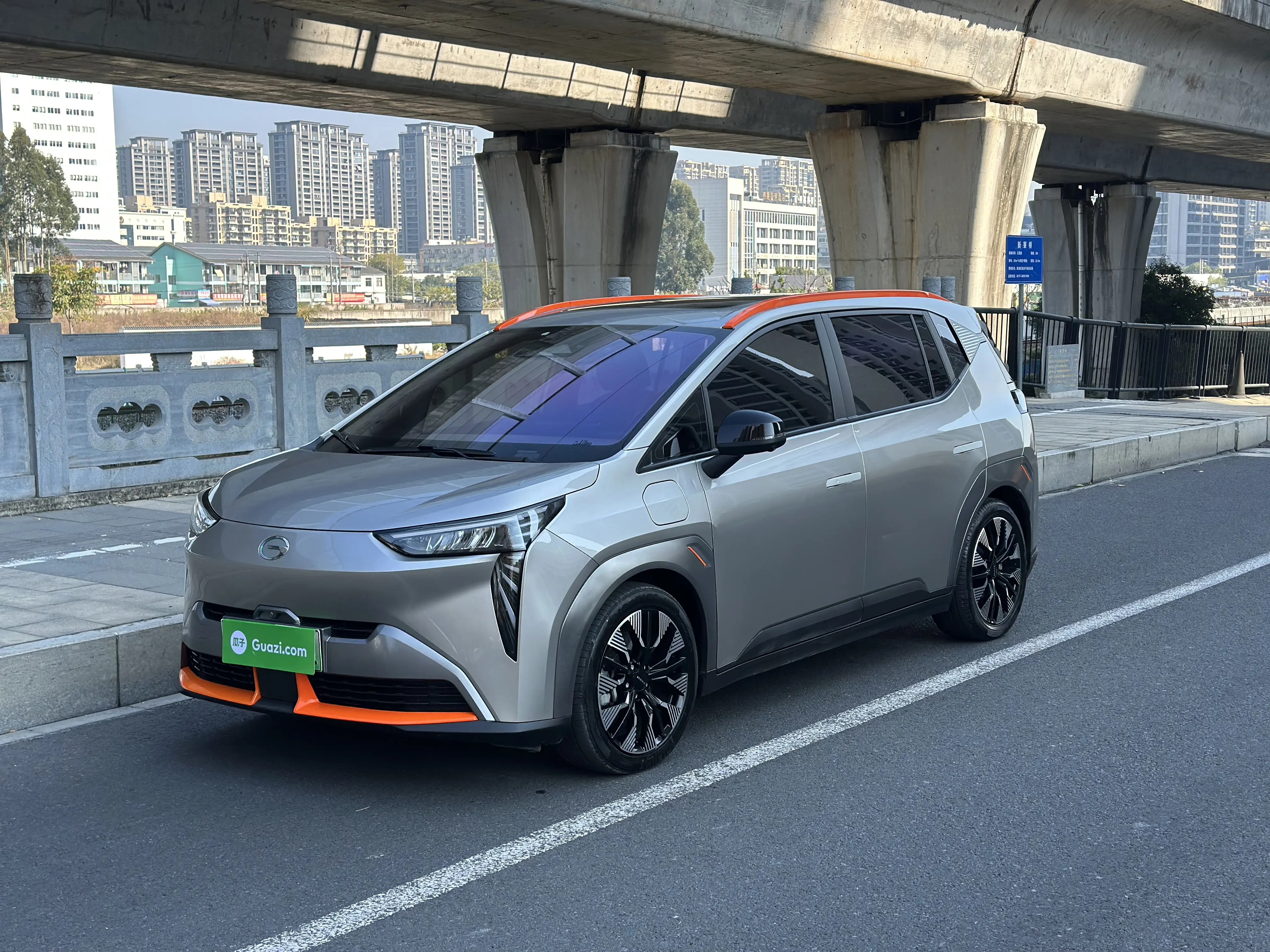 AION Y  из Китая