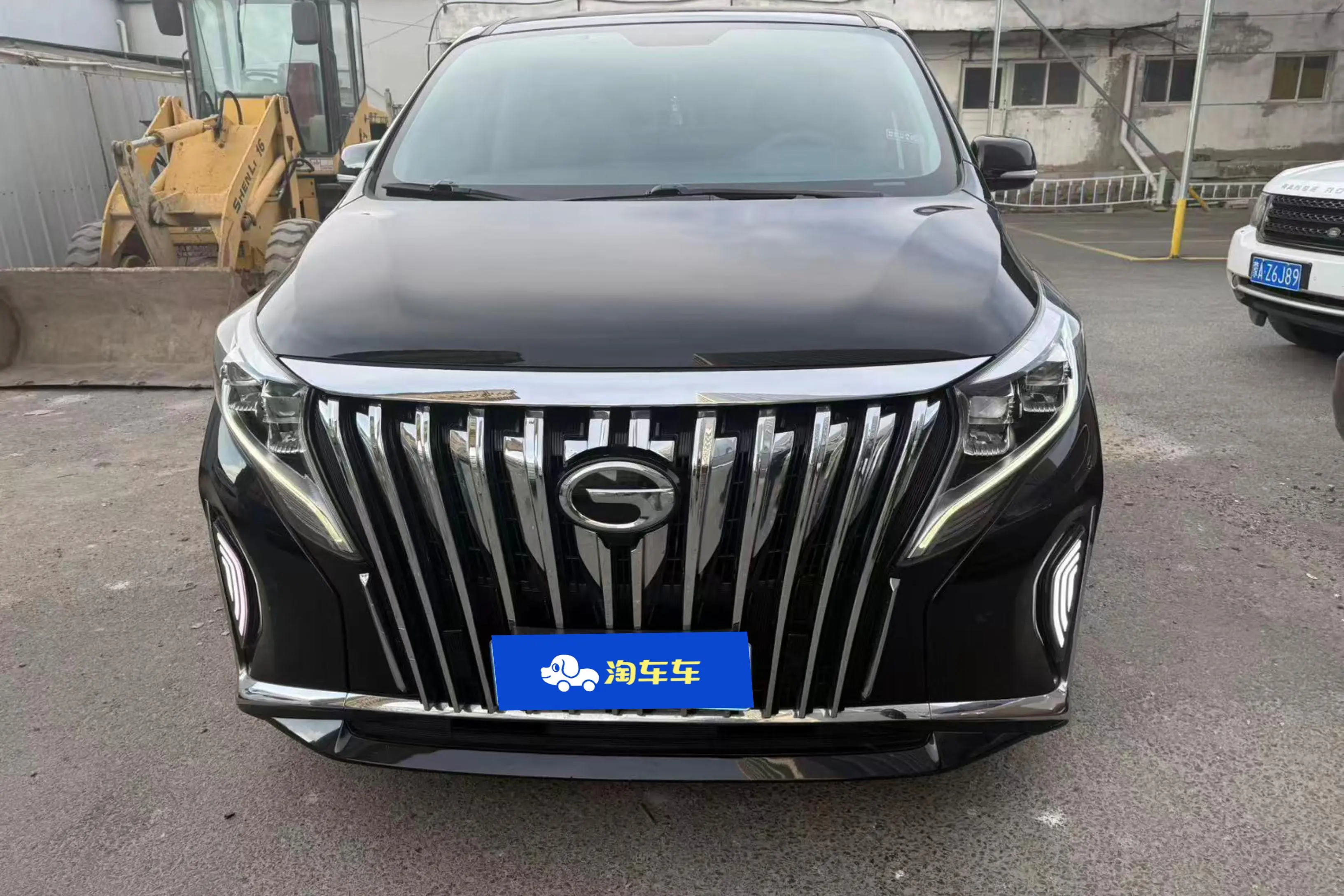 GAC Trumpchi M8  из Китая