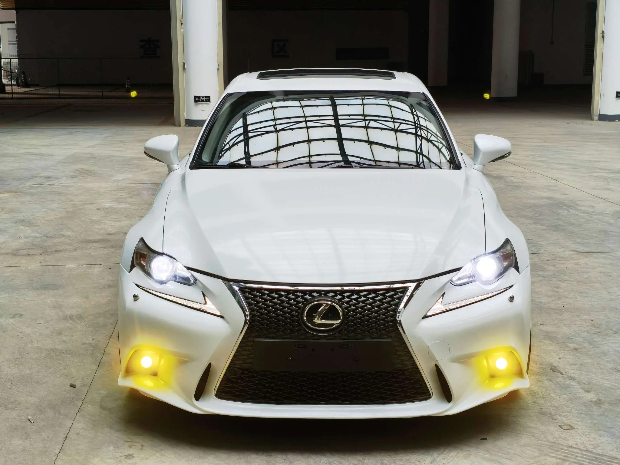 Lexus IS  из Китая