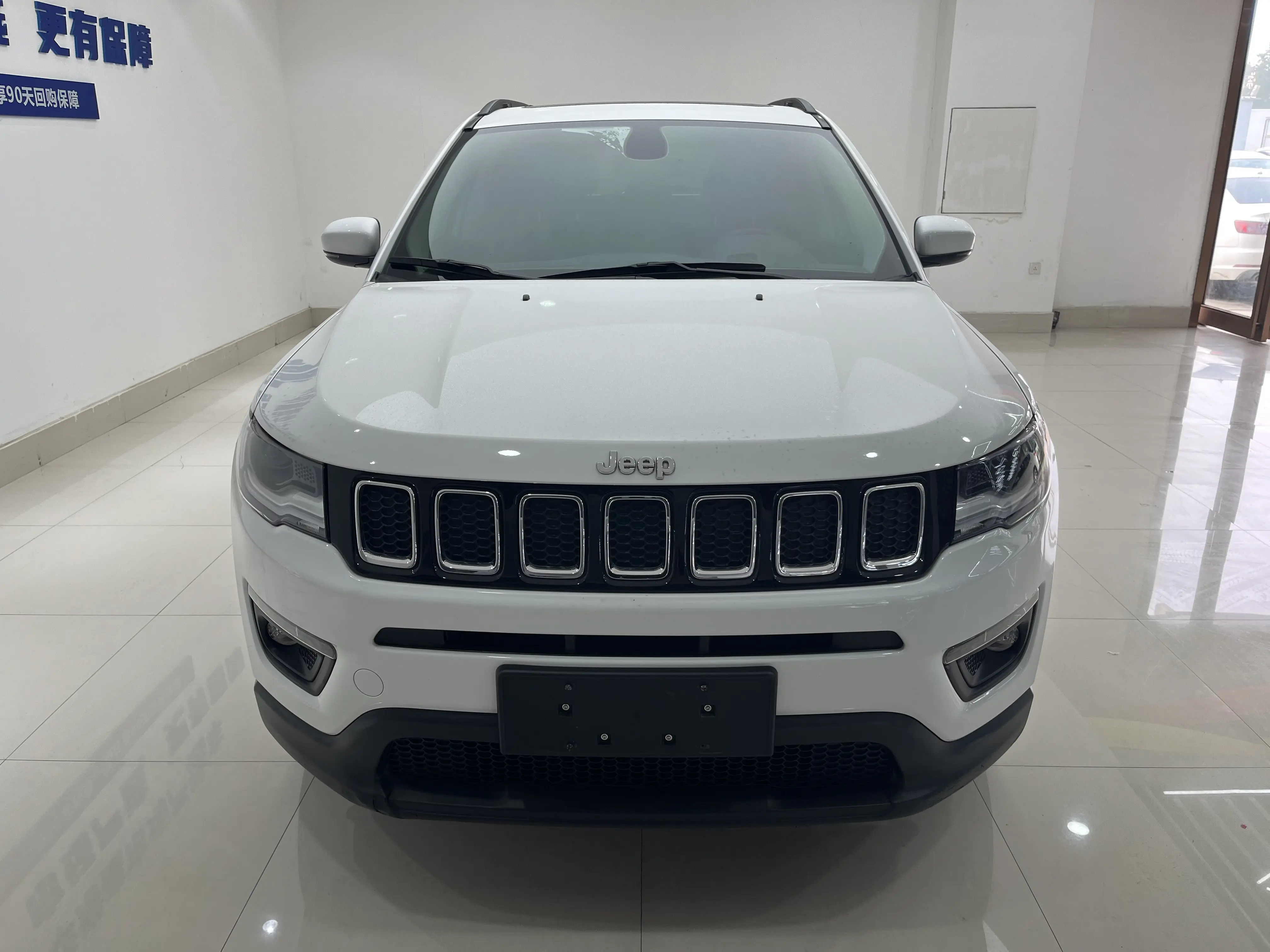 Jeep Guide to  из Китая