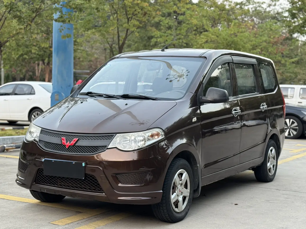 Wuling Hongguang  из Китая