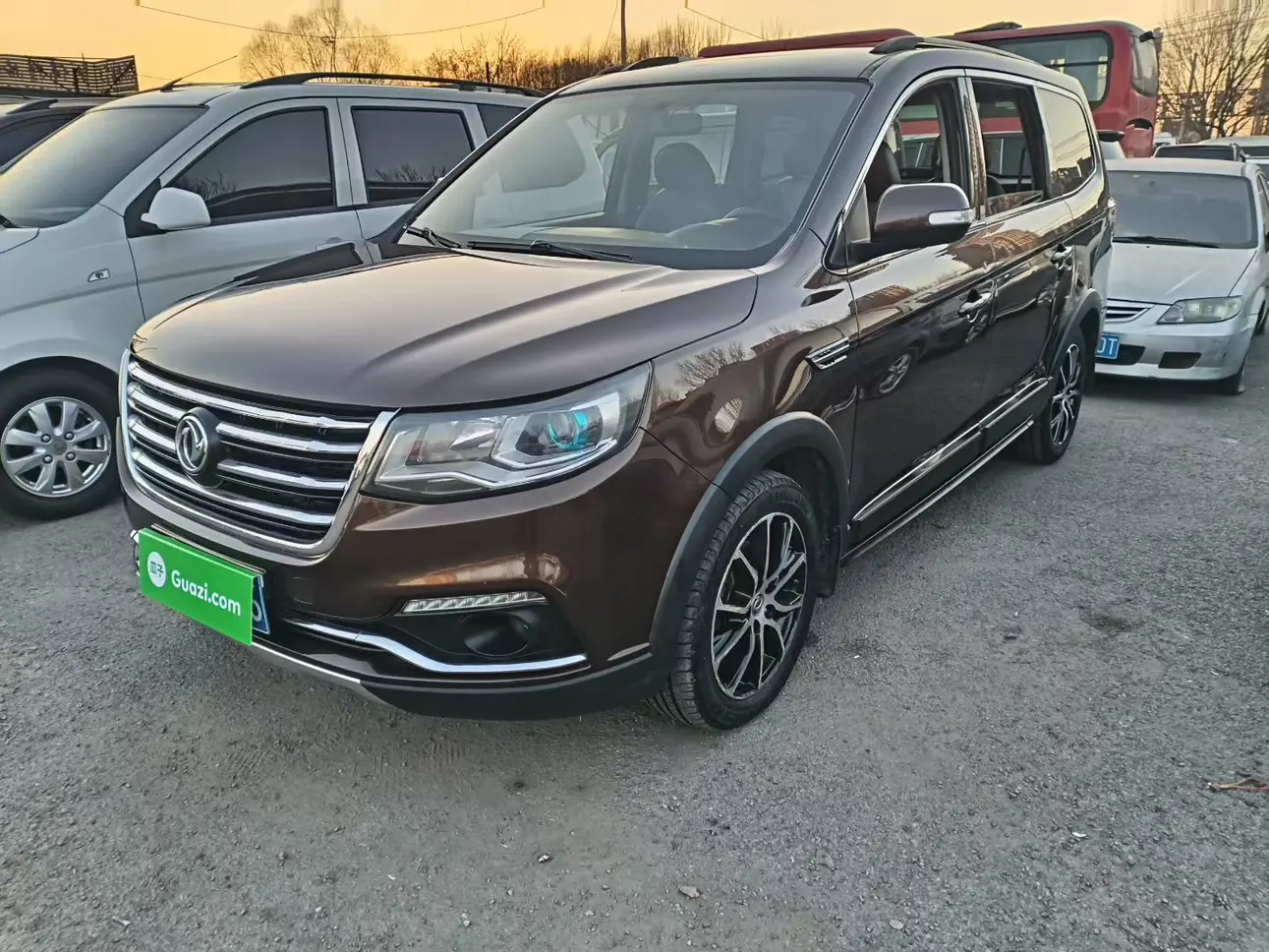 Forthing Fengxing SX6  из Китая