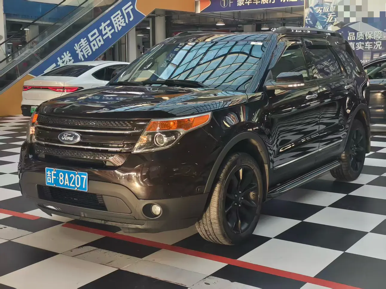 Ford Explorer  из Китая