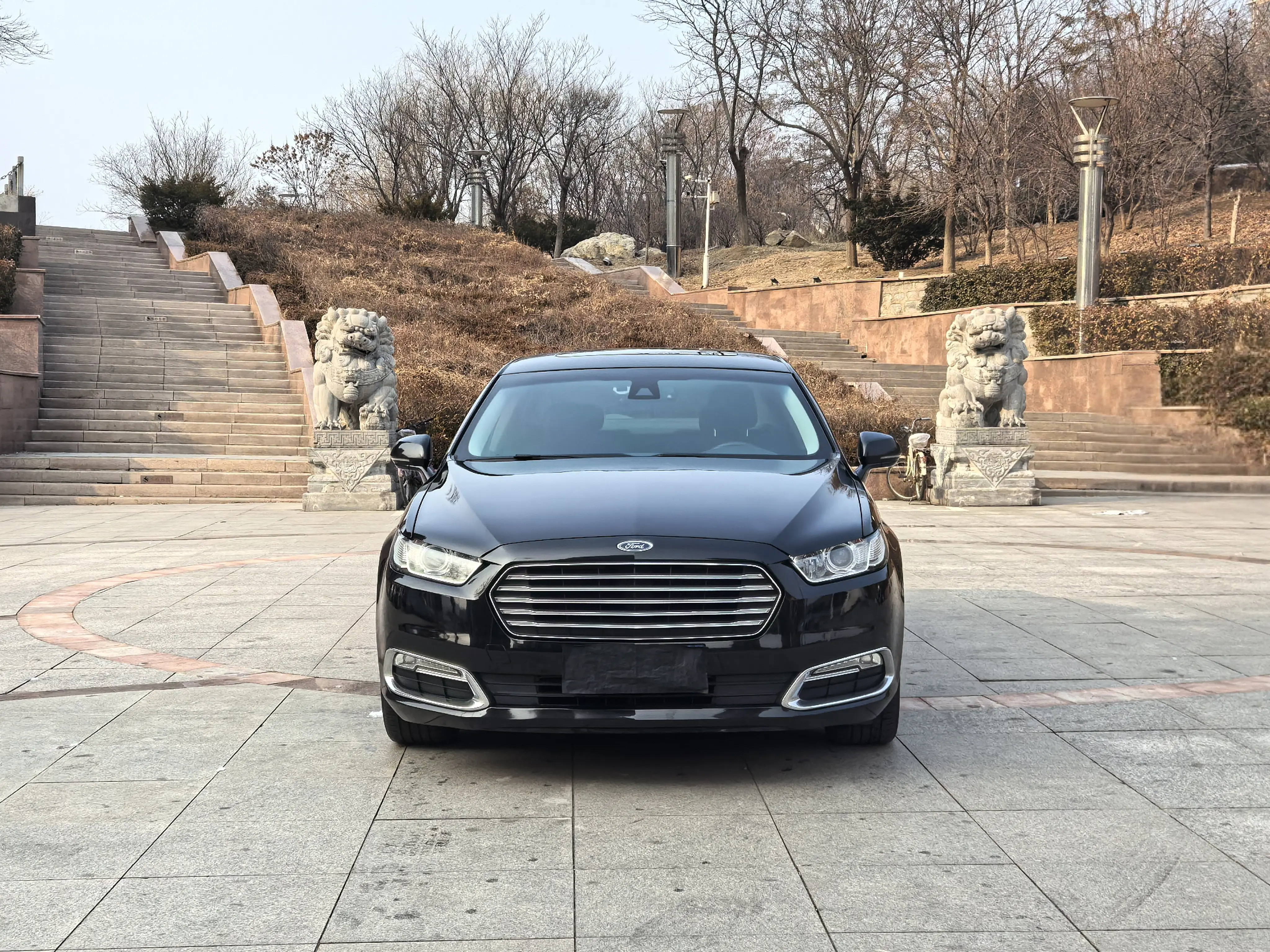 Ford Taurus  из Китая