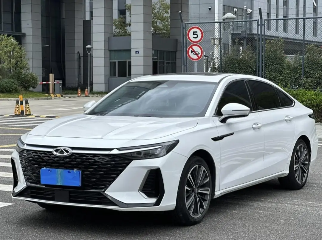 Chery Arrizo 8  из Китая