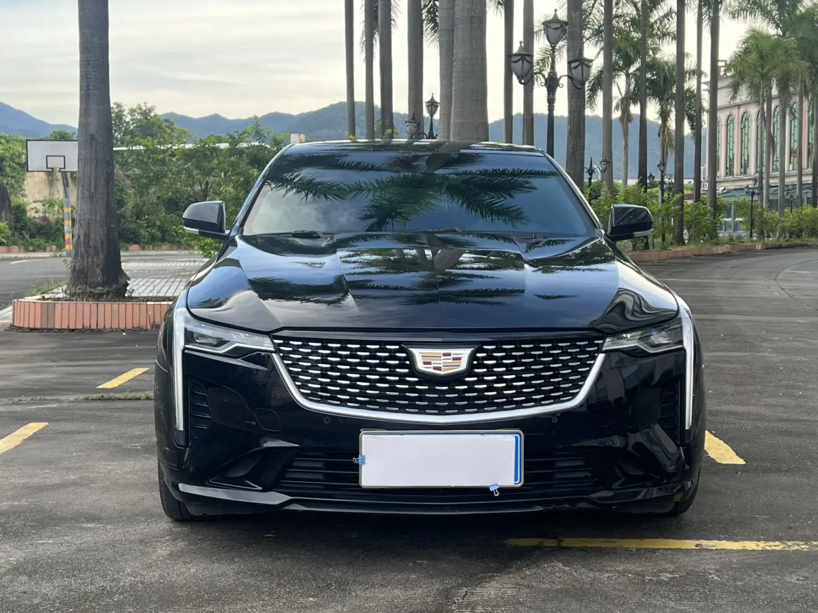 Cadillac CT4  из Китая
