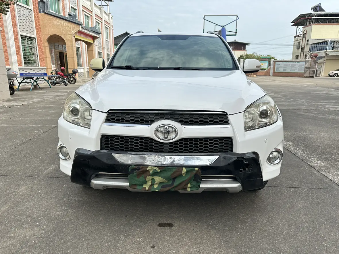 Toyota RAV4  из Китая