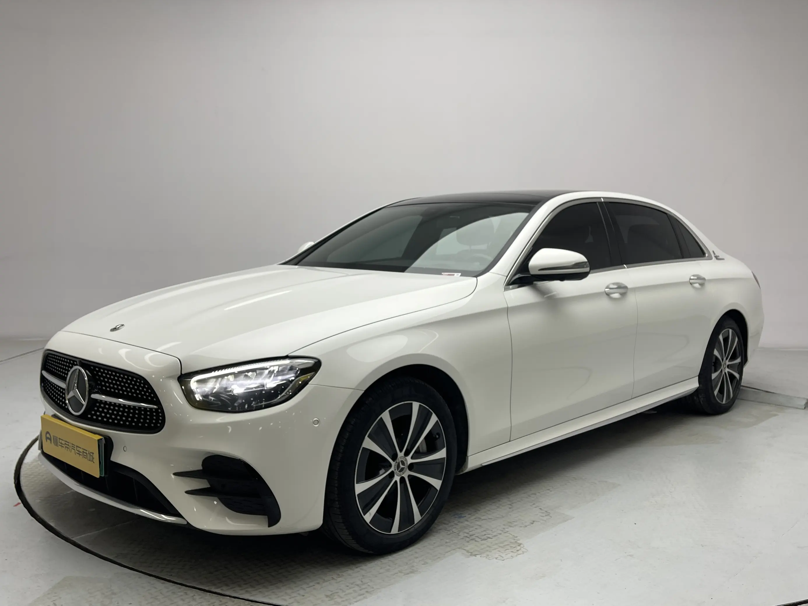 Mercedes-Benz E-Class PHEV  из Китая