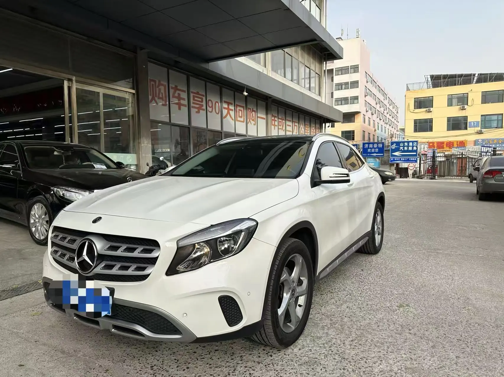 Mercedes-Benz GLA  из Китая