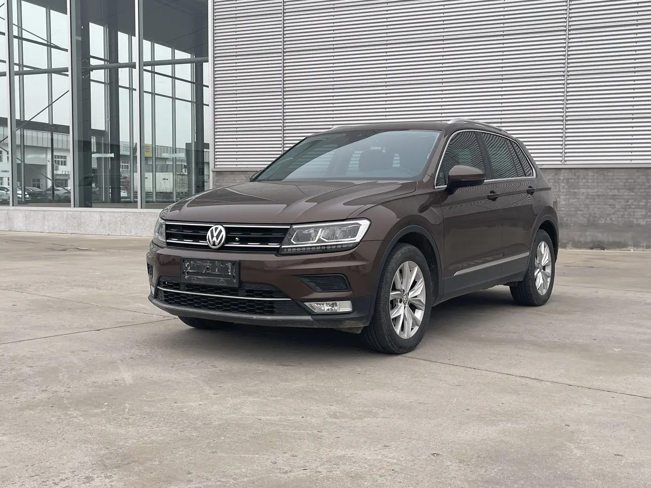 Volkswagen Tiguan  из Китая