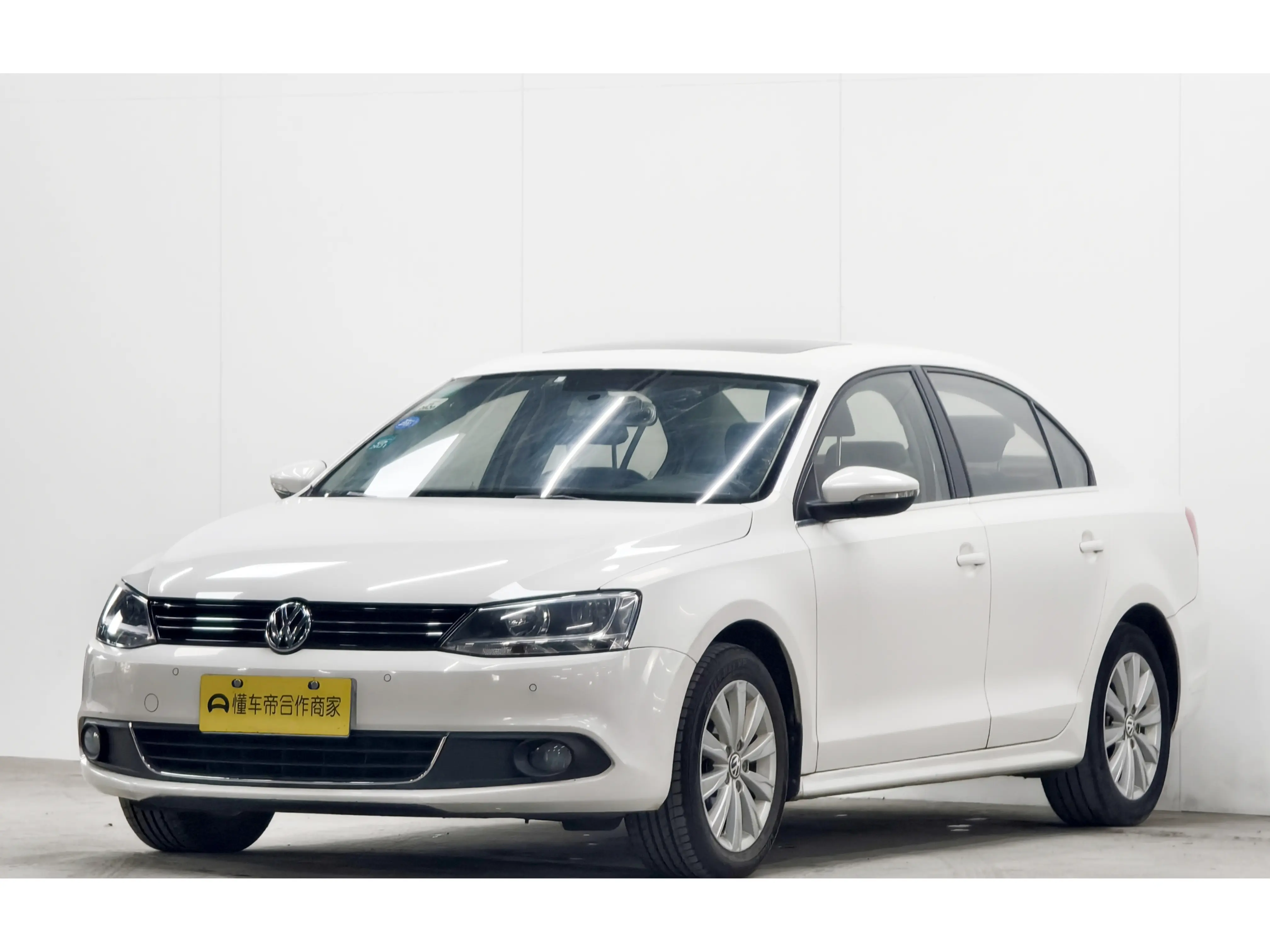 Volkswagen Sagitar  из Китая