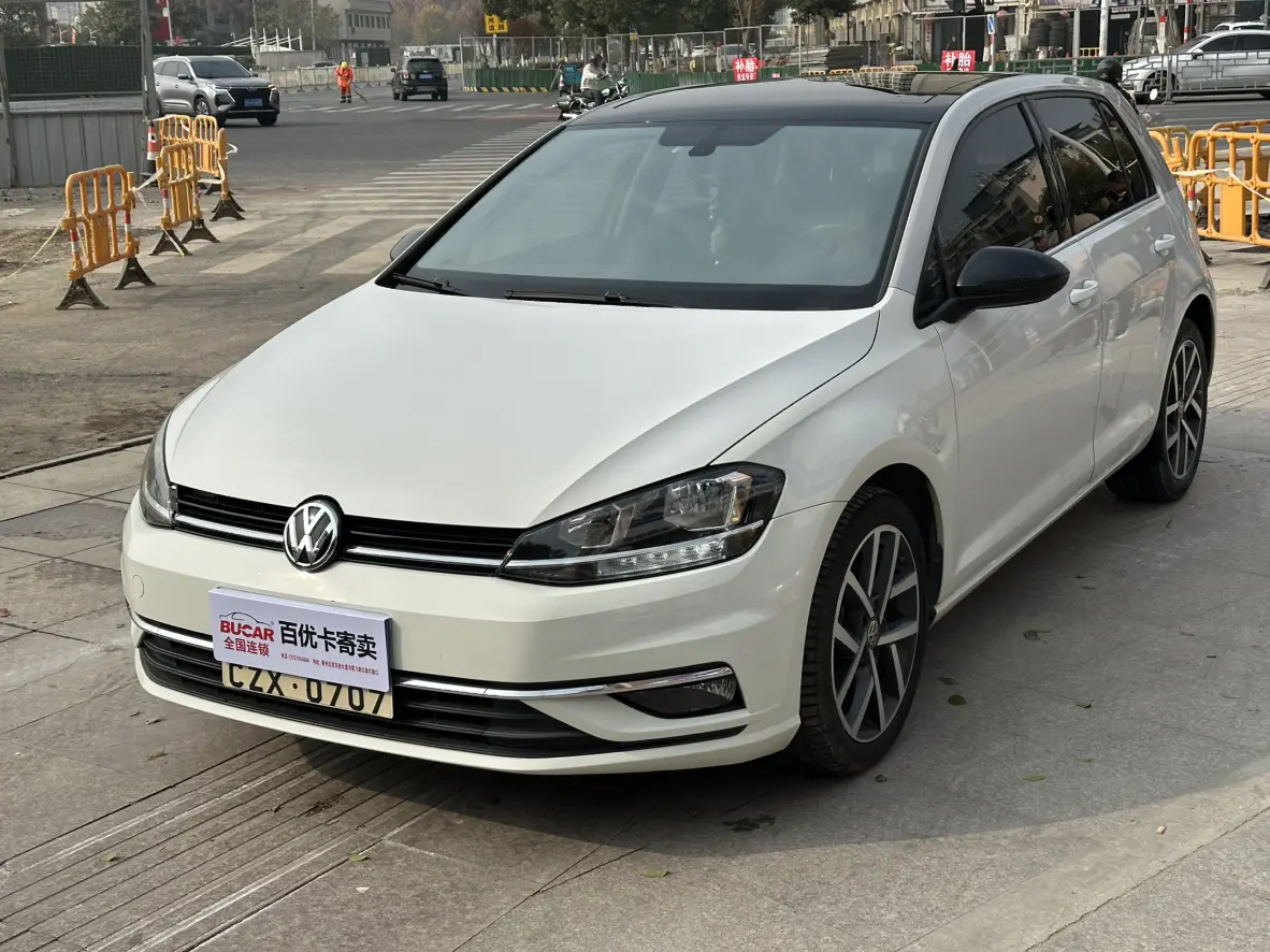 Volkswagen Golf  из Китая